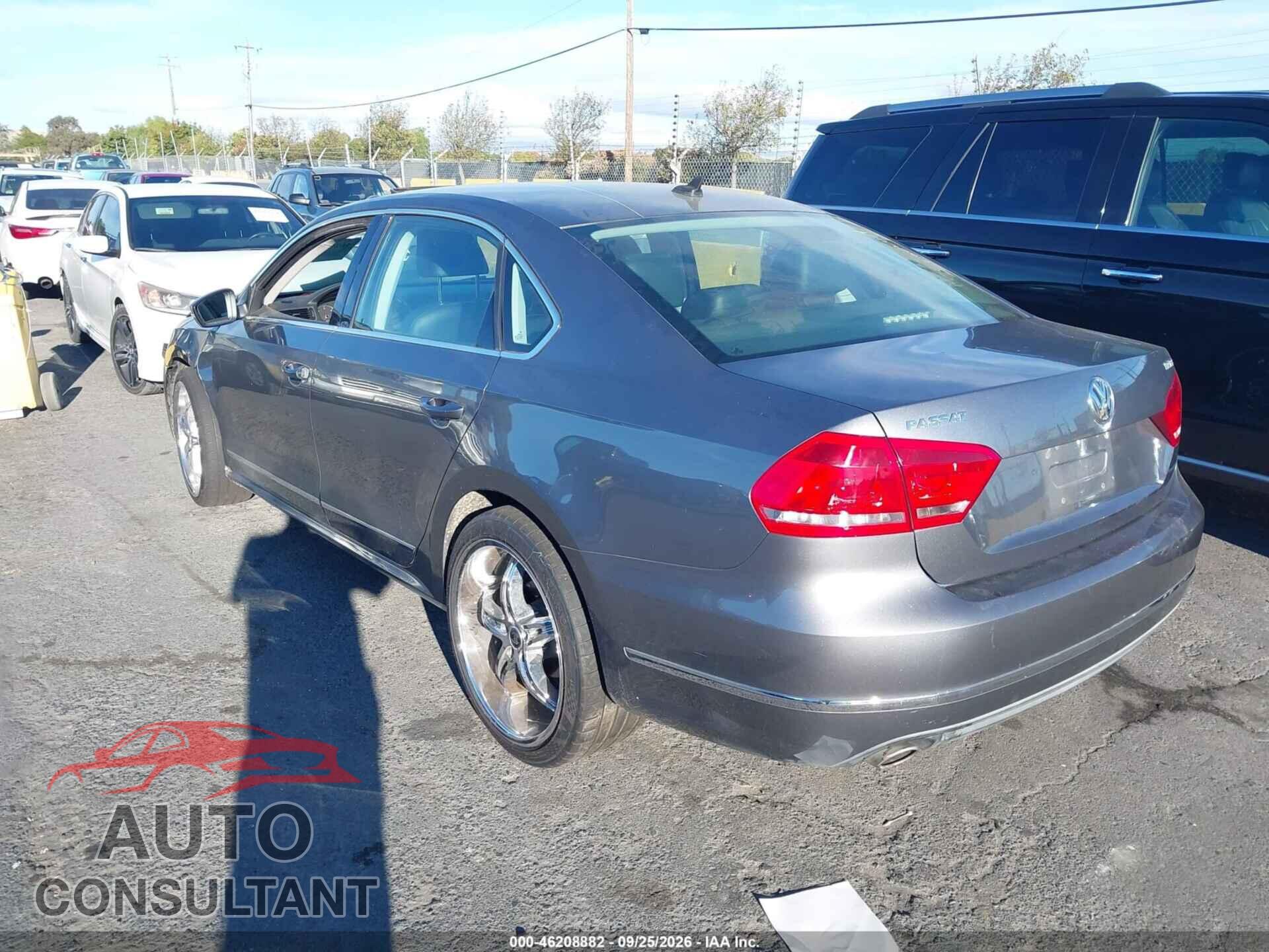 VOLKSWAGEN PASSAT 2013 - 1VWCN7A3XDC005546