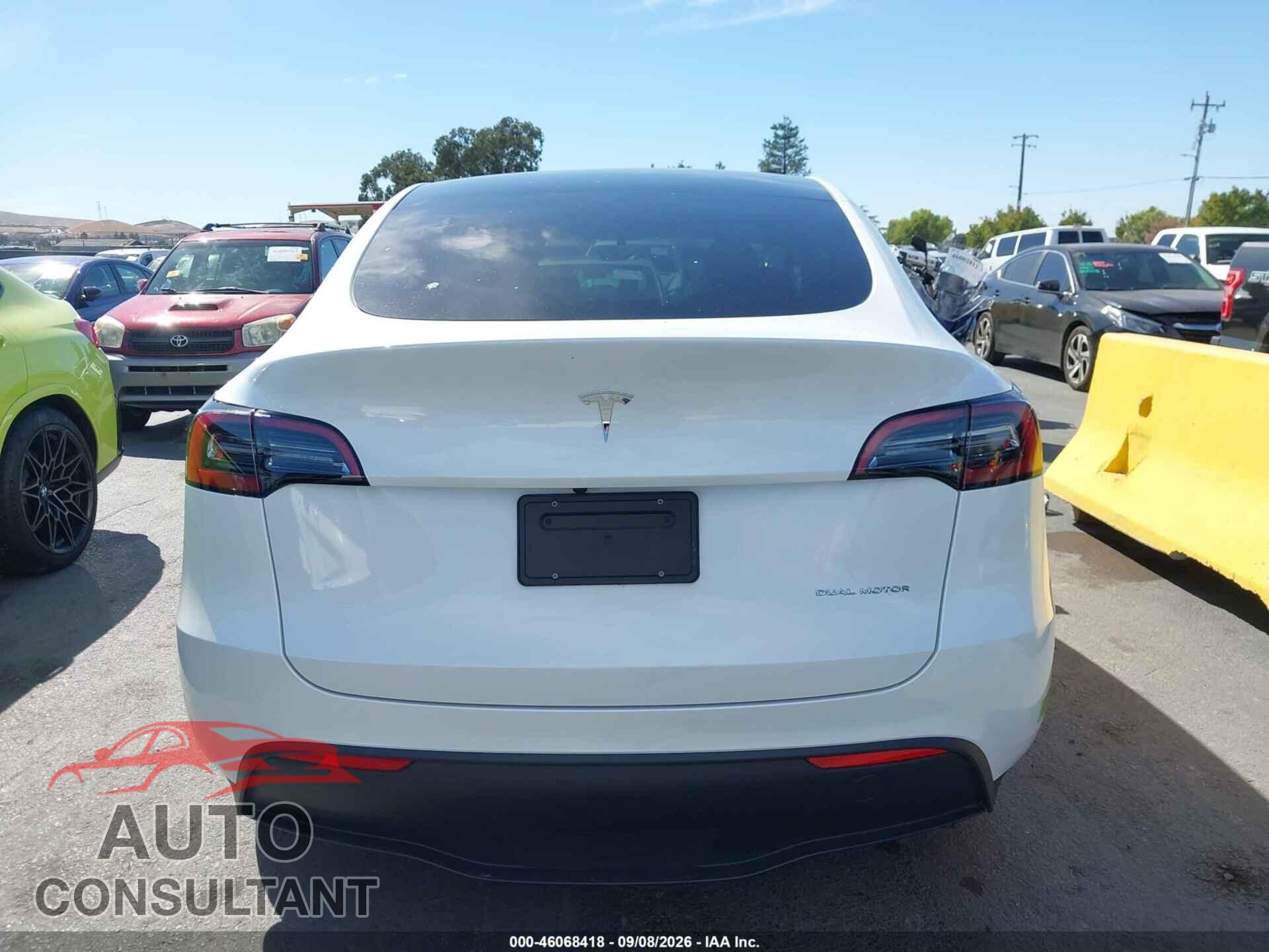 TESLA MODEL Y 2023 - 7SAYGDEE1PF751648