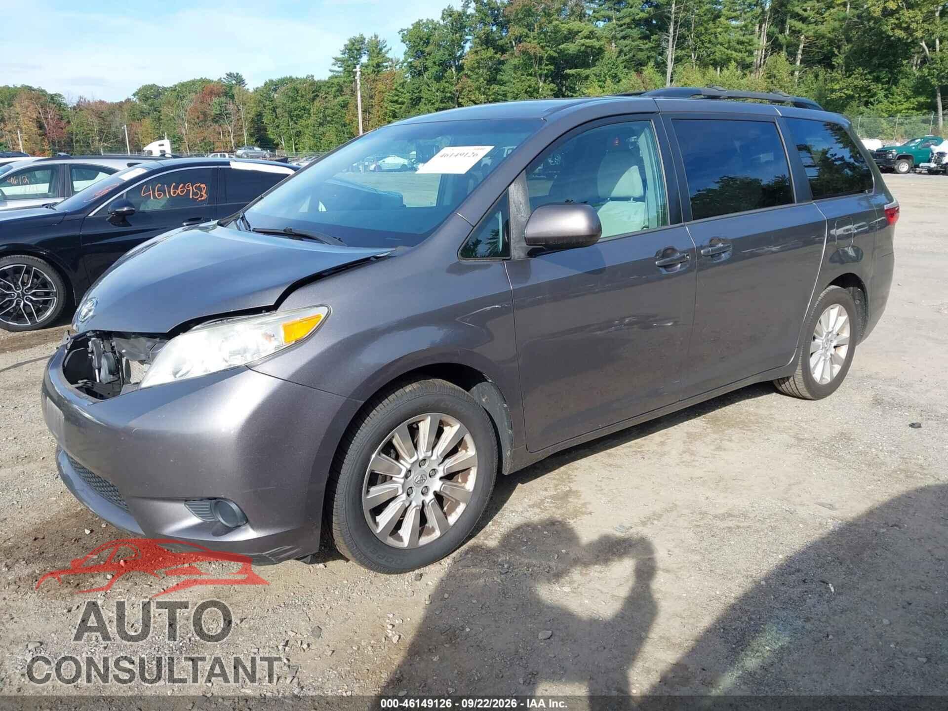 TOYOTA SIENNA 2015 - 5TDJK3DC3FS111104