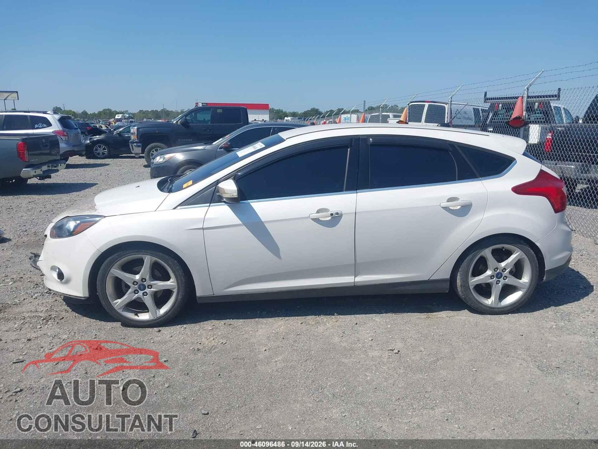 FORD FOCUS 2014 - 1FADP3N22EL126817