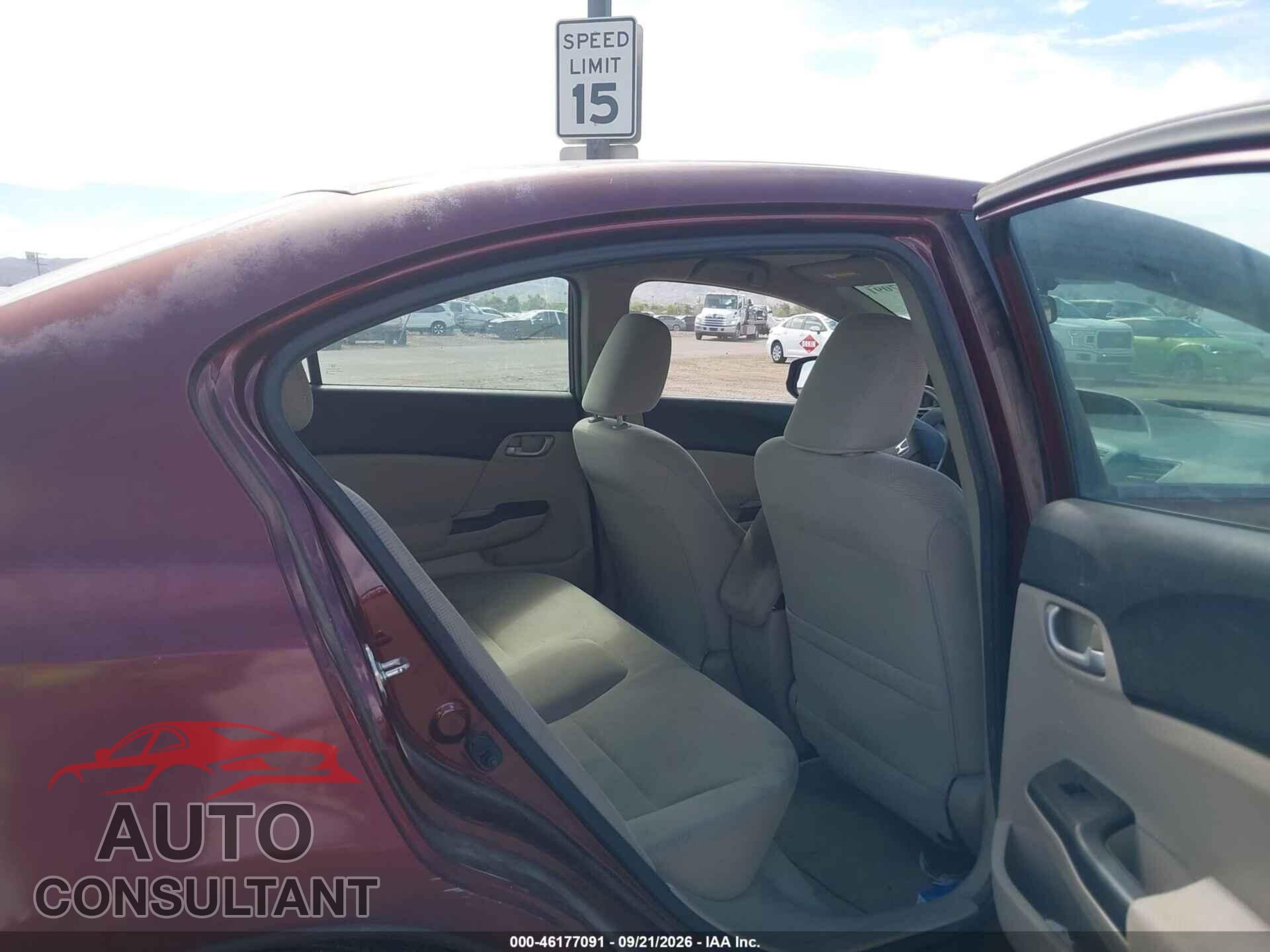 HONDA CIVIC 2012 - 2HGFB2F51CH596188
