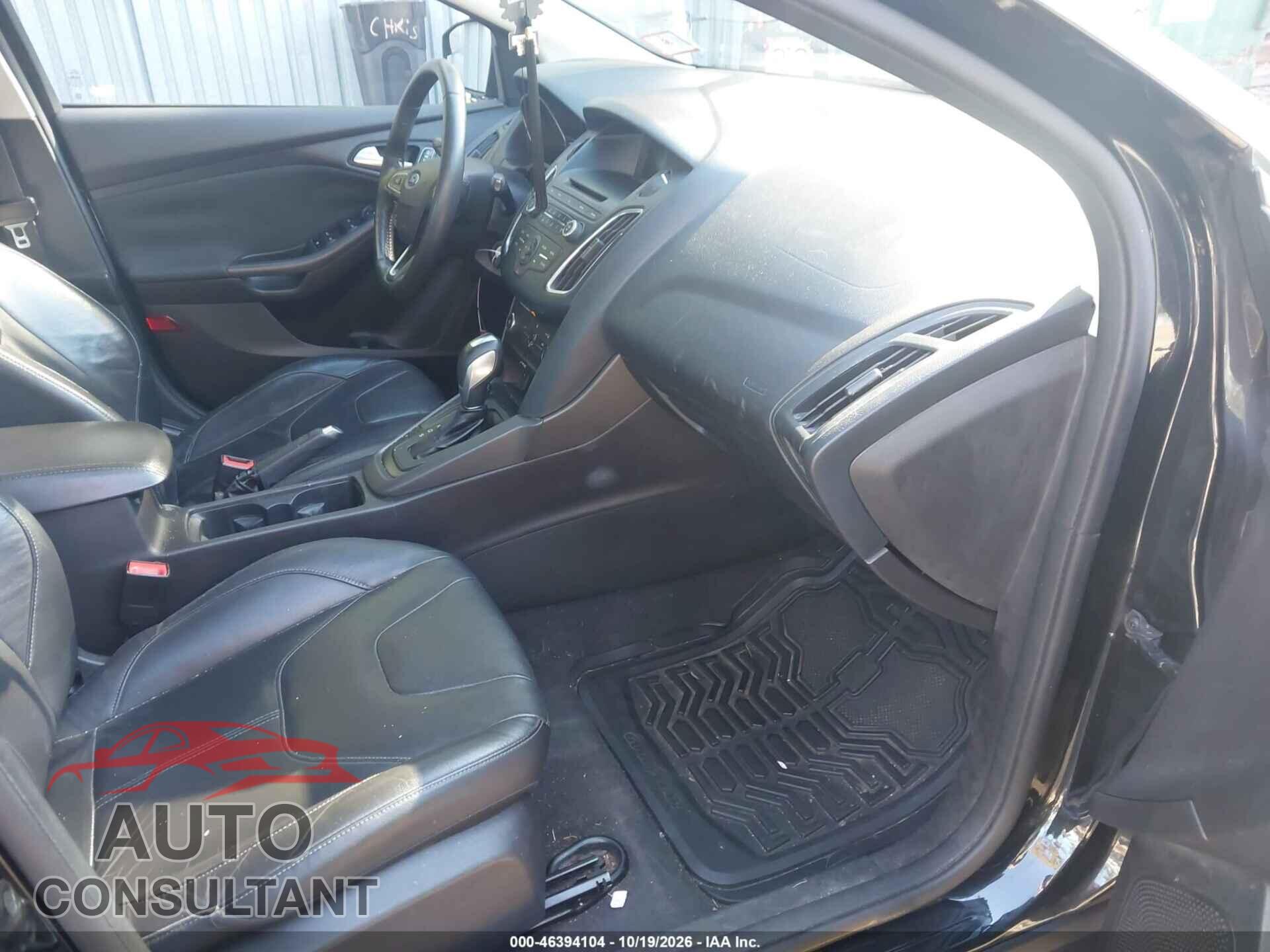 FORD FOCUS 2015 - 1FADP3K29FL246622