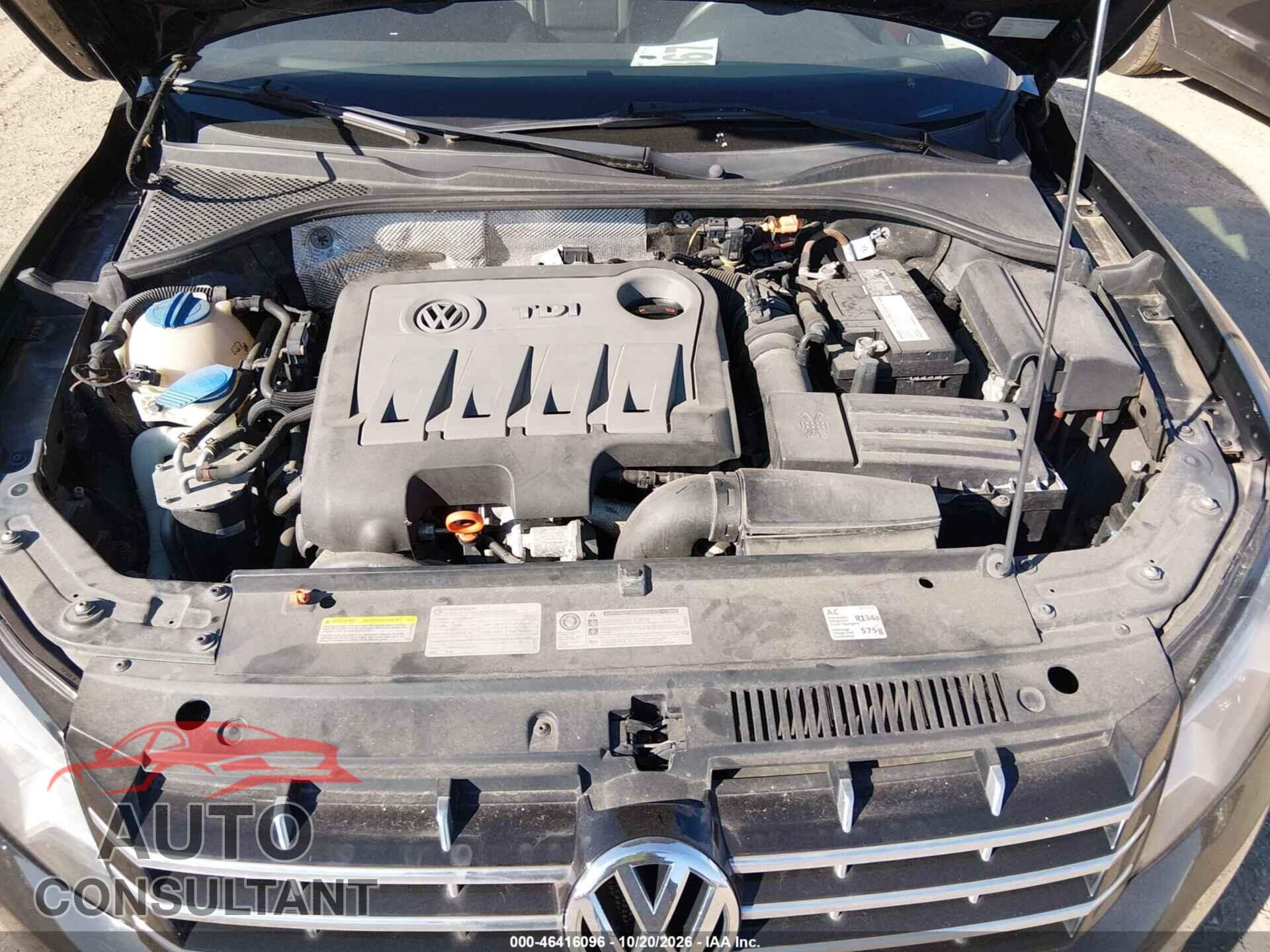 VOLKSWAGEN PASSAT 2013 - 1VWCN7A33DC010393