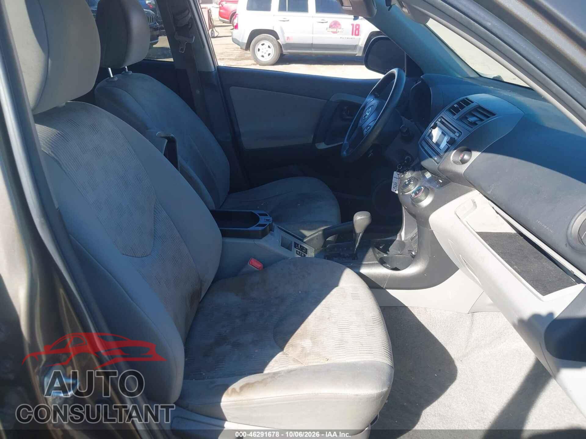 TOYOTA RAV4 2012 - 2T3BK4DV8CW066585