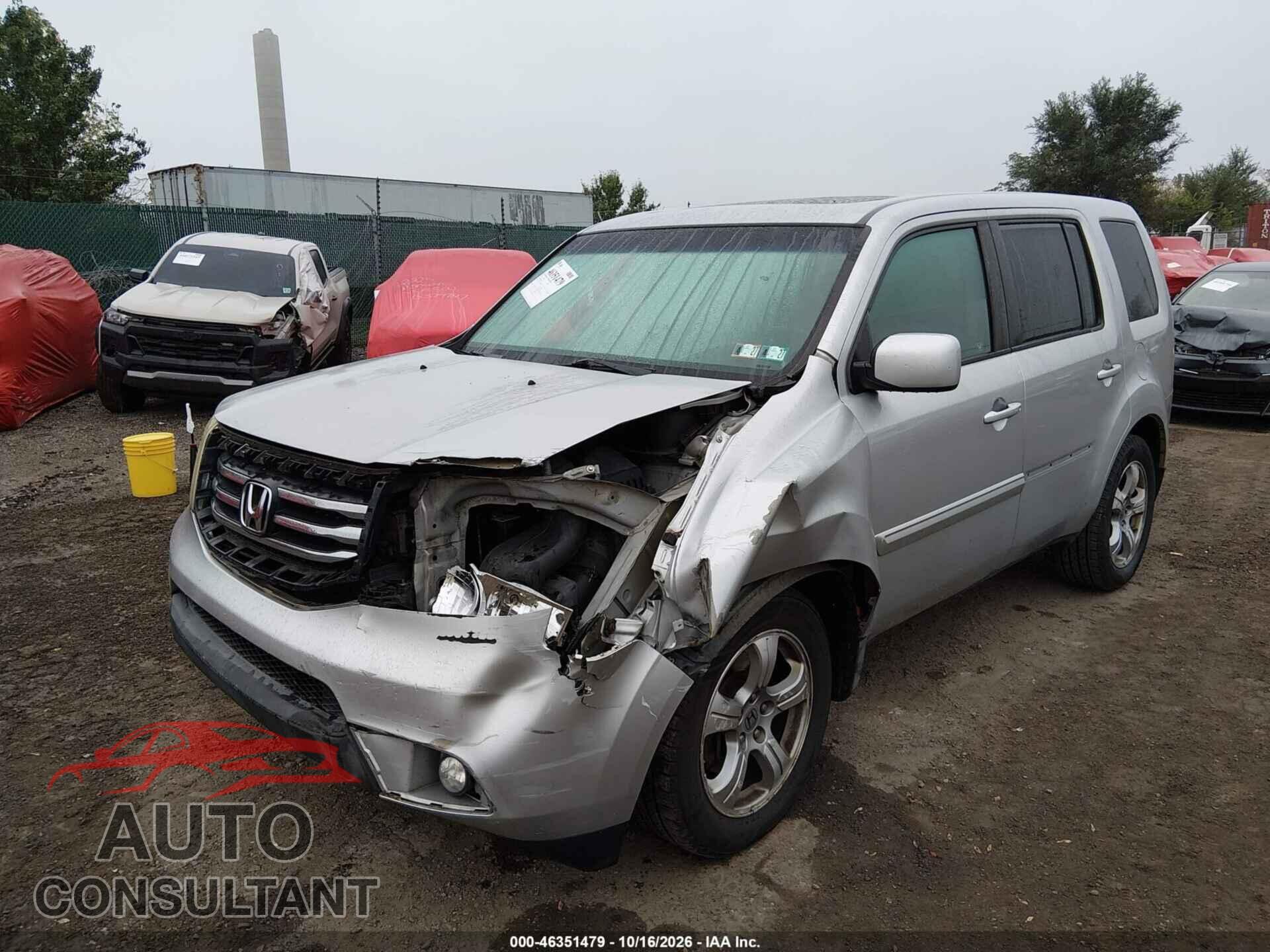 HONDA PILOT 2012 - 5FNYF4H6XCB012132