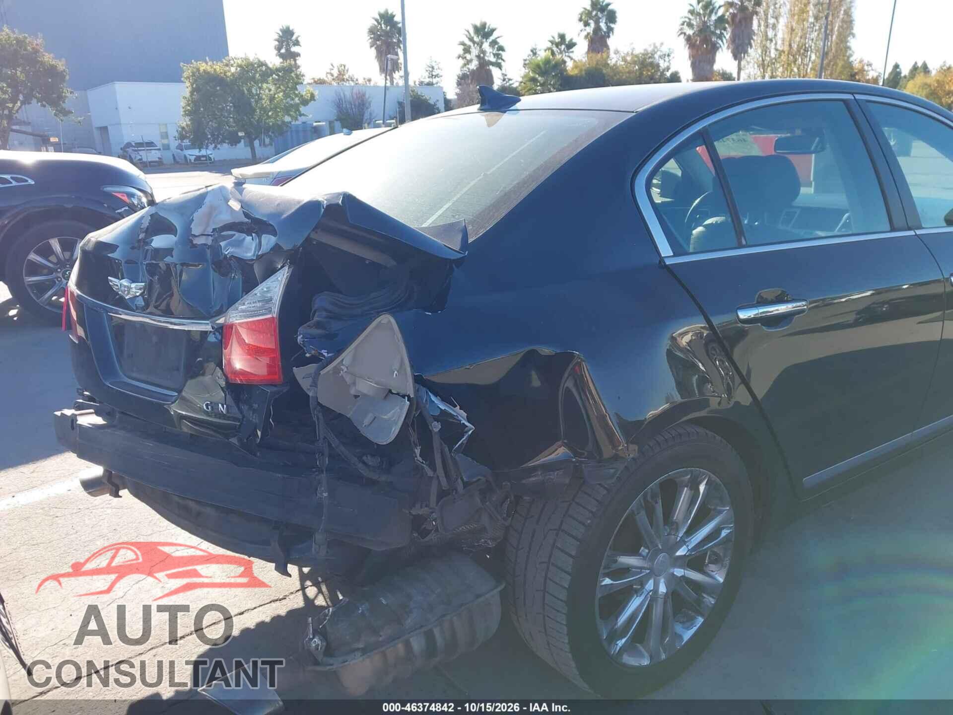 HYUNDAI GENESIS 2010 - KMHGC4DF3AU109943