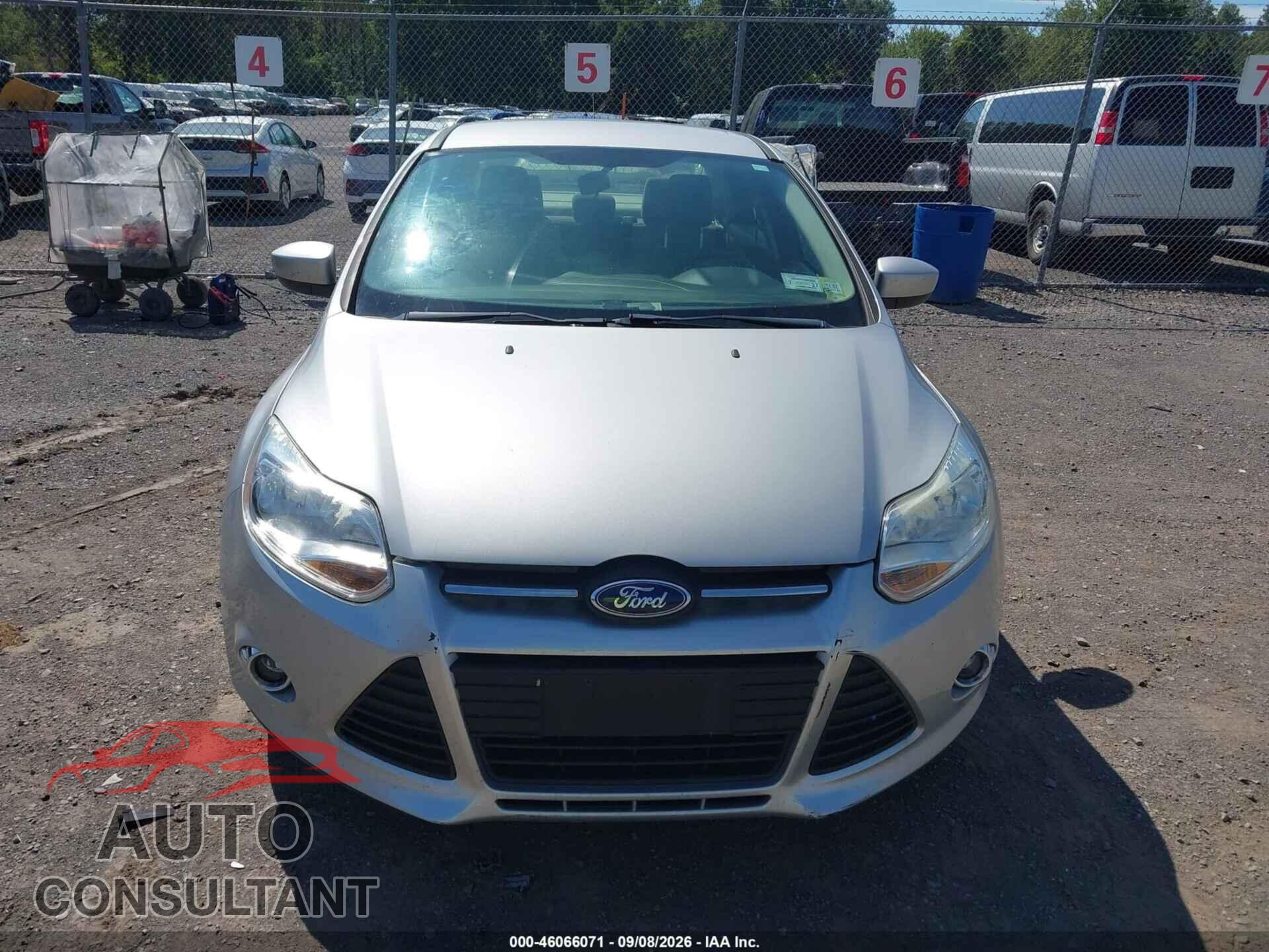 FORD FOCUS 2012 - 1FAHP3F23CL365287