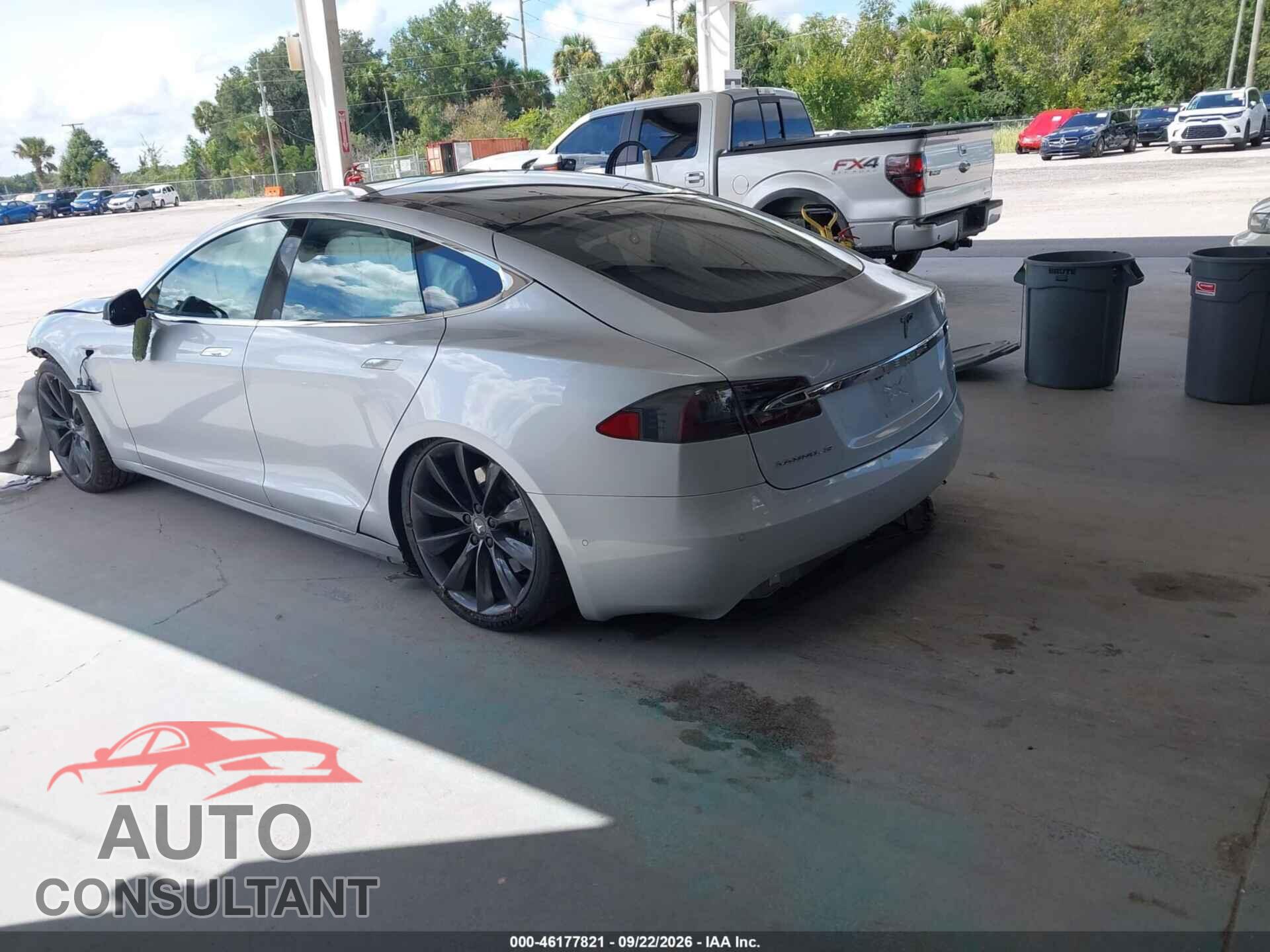 TESLA MODEL S 2017 - 5YJSA1E23HF178679