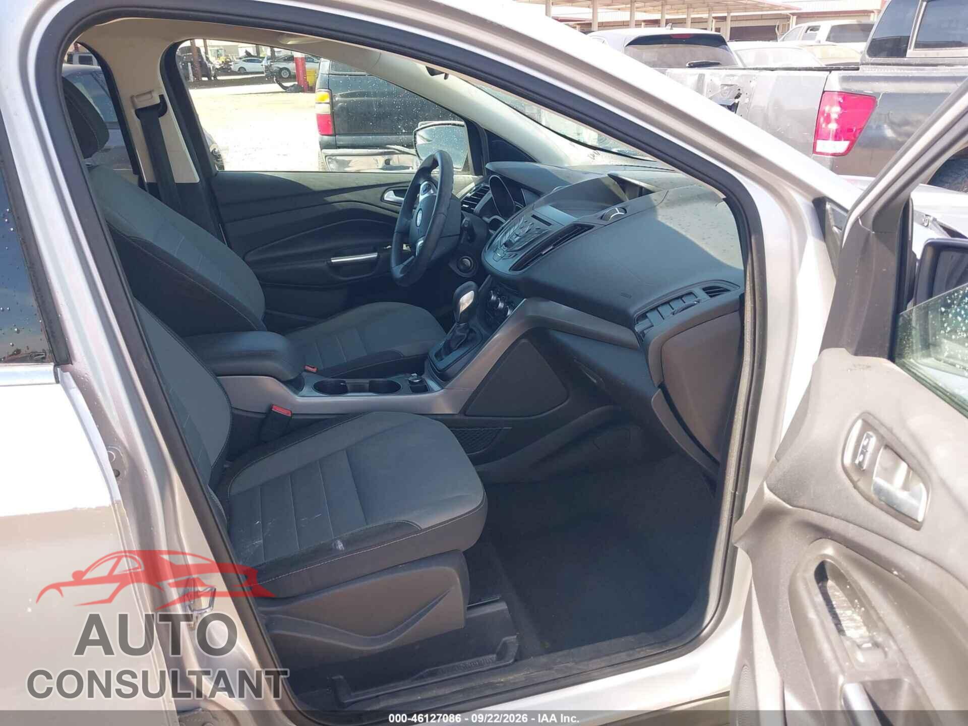 FORD ESCAPE 2016 - 1FMCU0G99GUA29954
