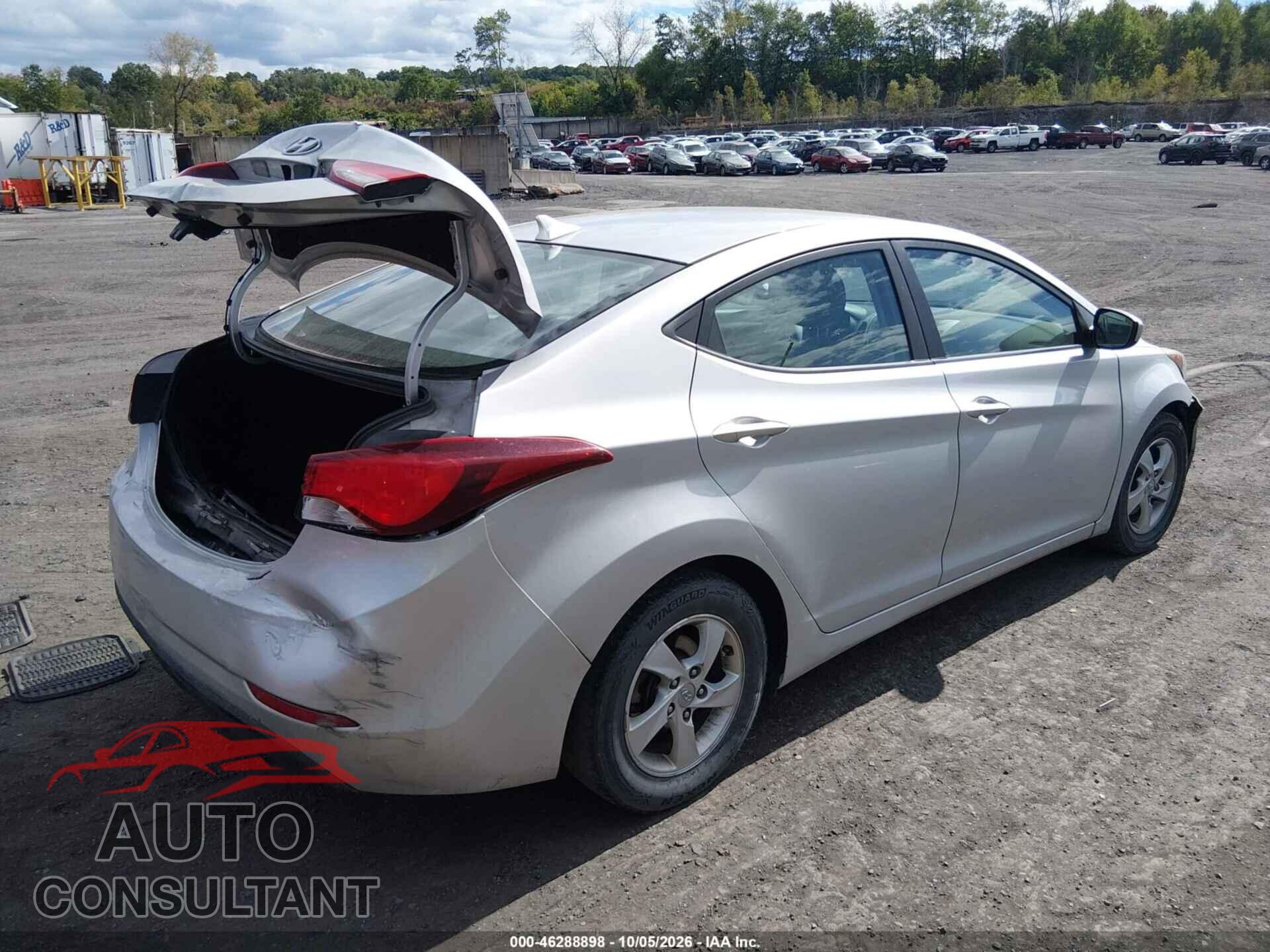 HYUNDAI ELANTRA 2015 - 5NPDH4AE3FH614435