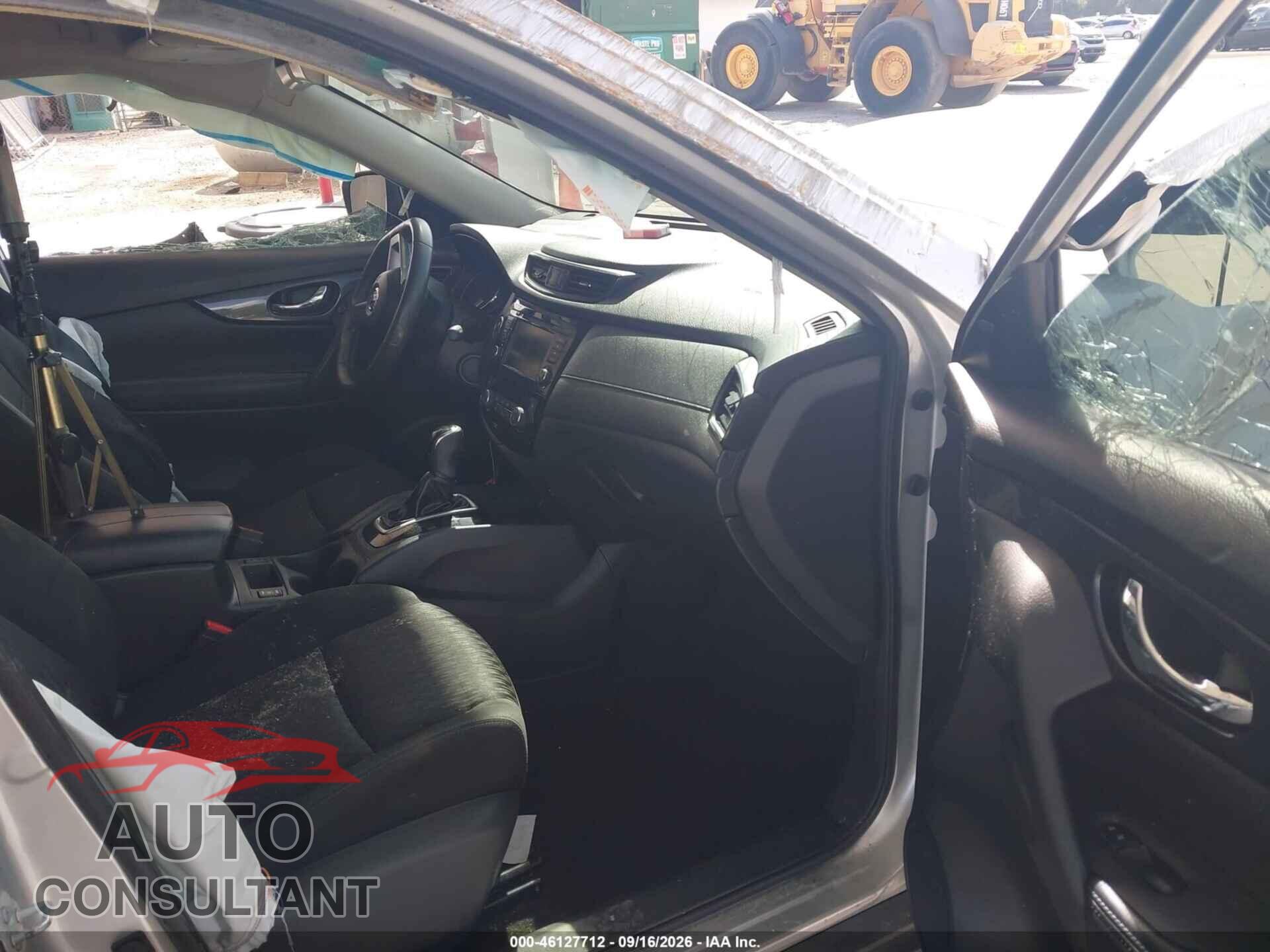 NISSAN ROGUE 2018 - KNMAT2MT9JP603453