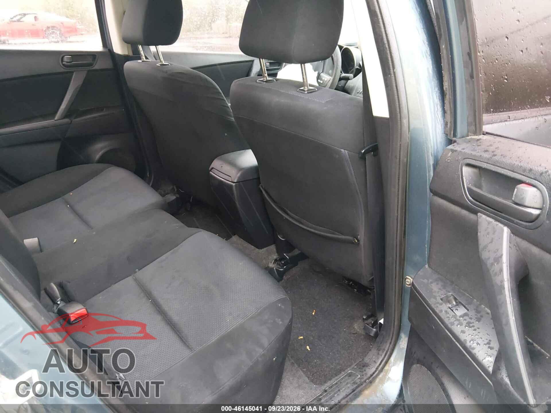 MAZDA MAZDA3 2011 - JM1BL1UF6B1367910