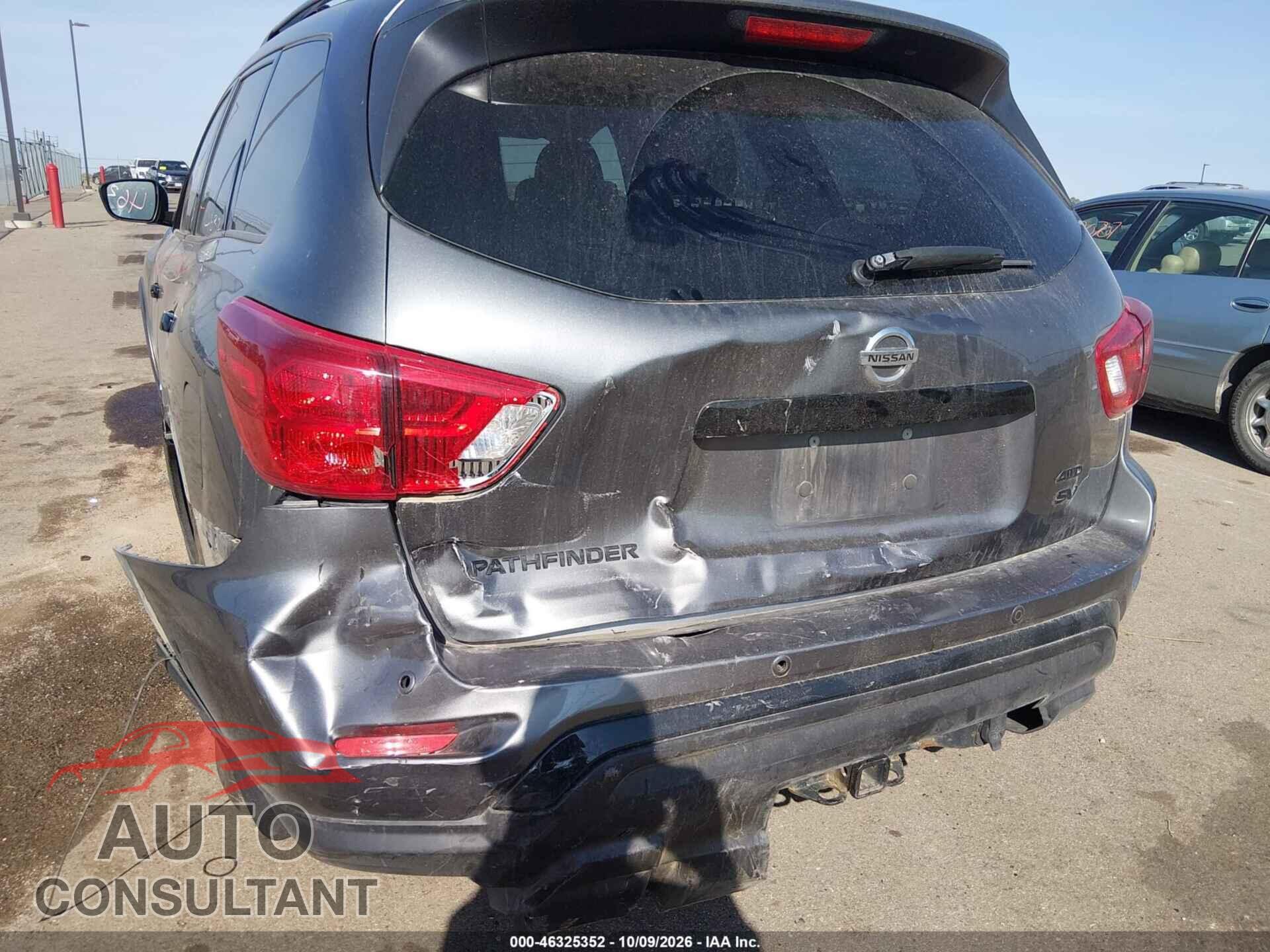 NISSAN PATHFINDER 2019 - 5N1DR2MM4KC633484