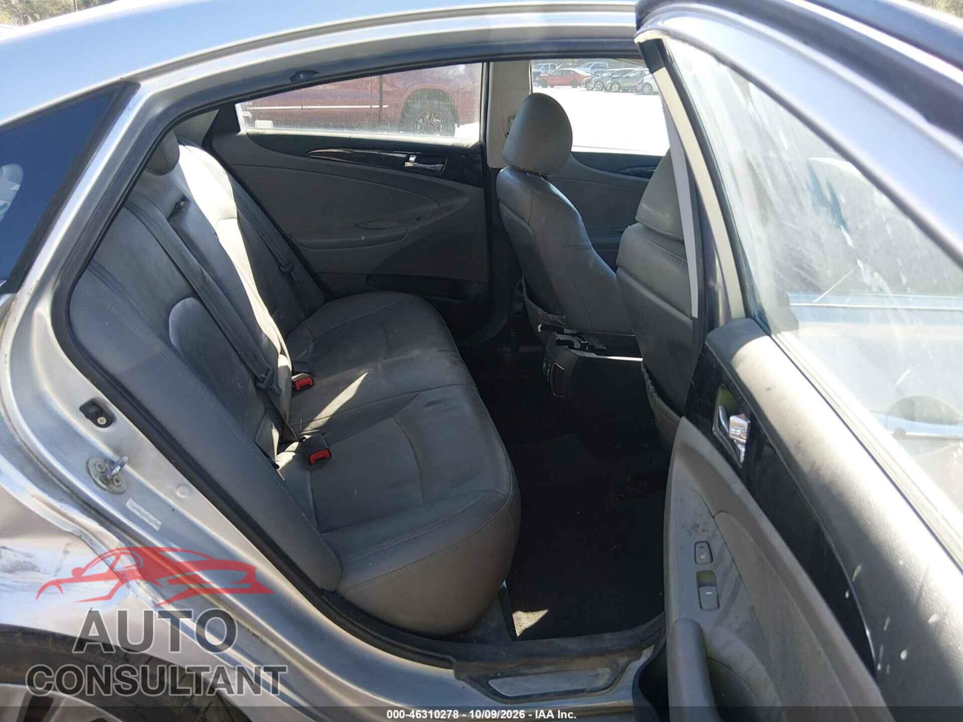 HYUNDAI SONATA 2011 - 5NPEC4AC2BH163199