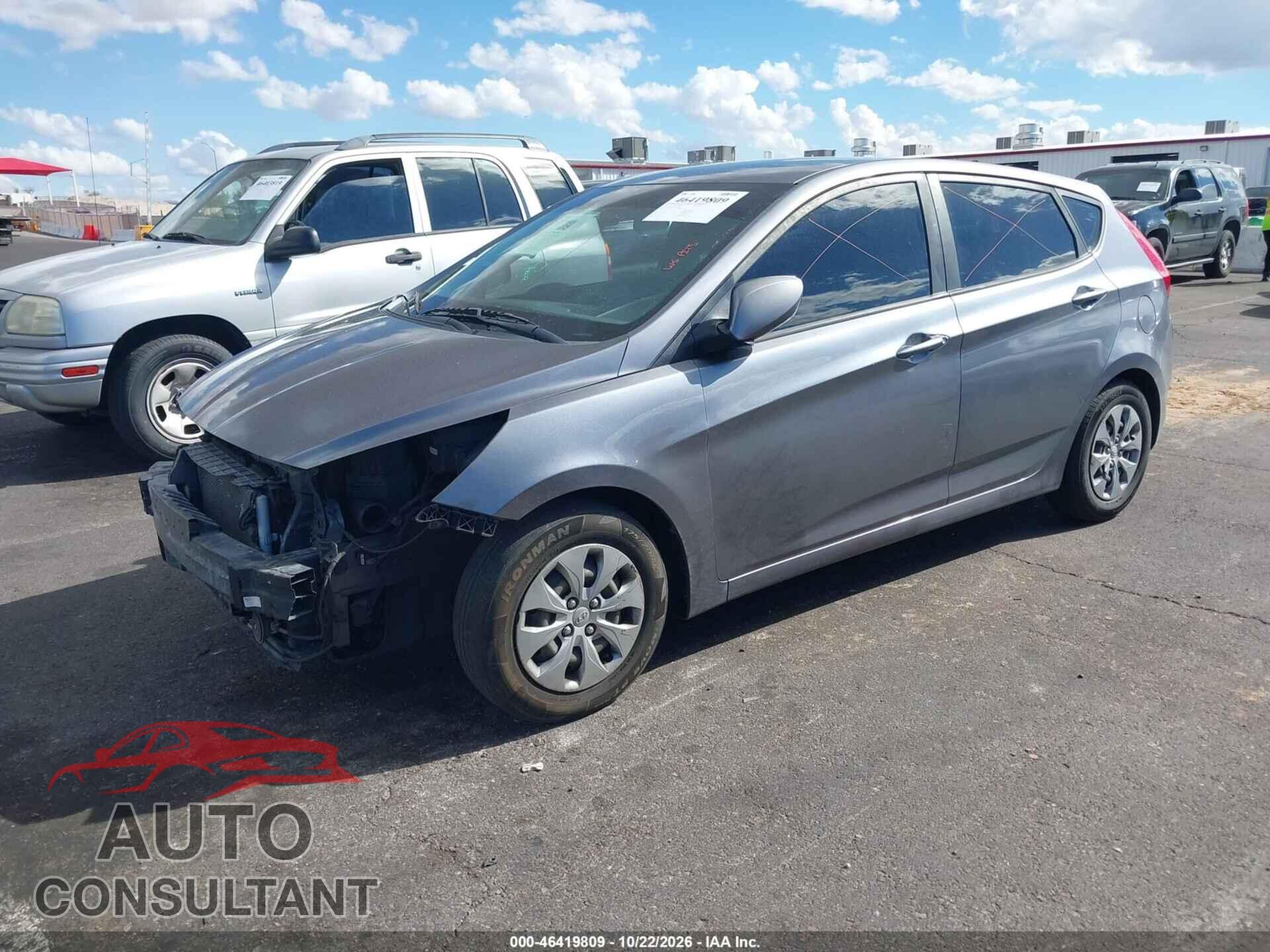 HYUNDAI ACCENT 2017 - KMHCT5AE4HU301043