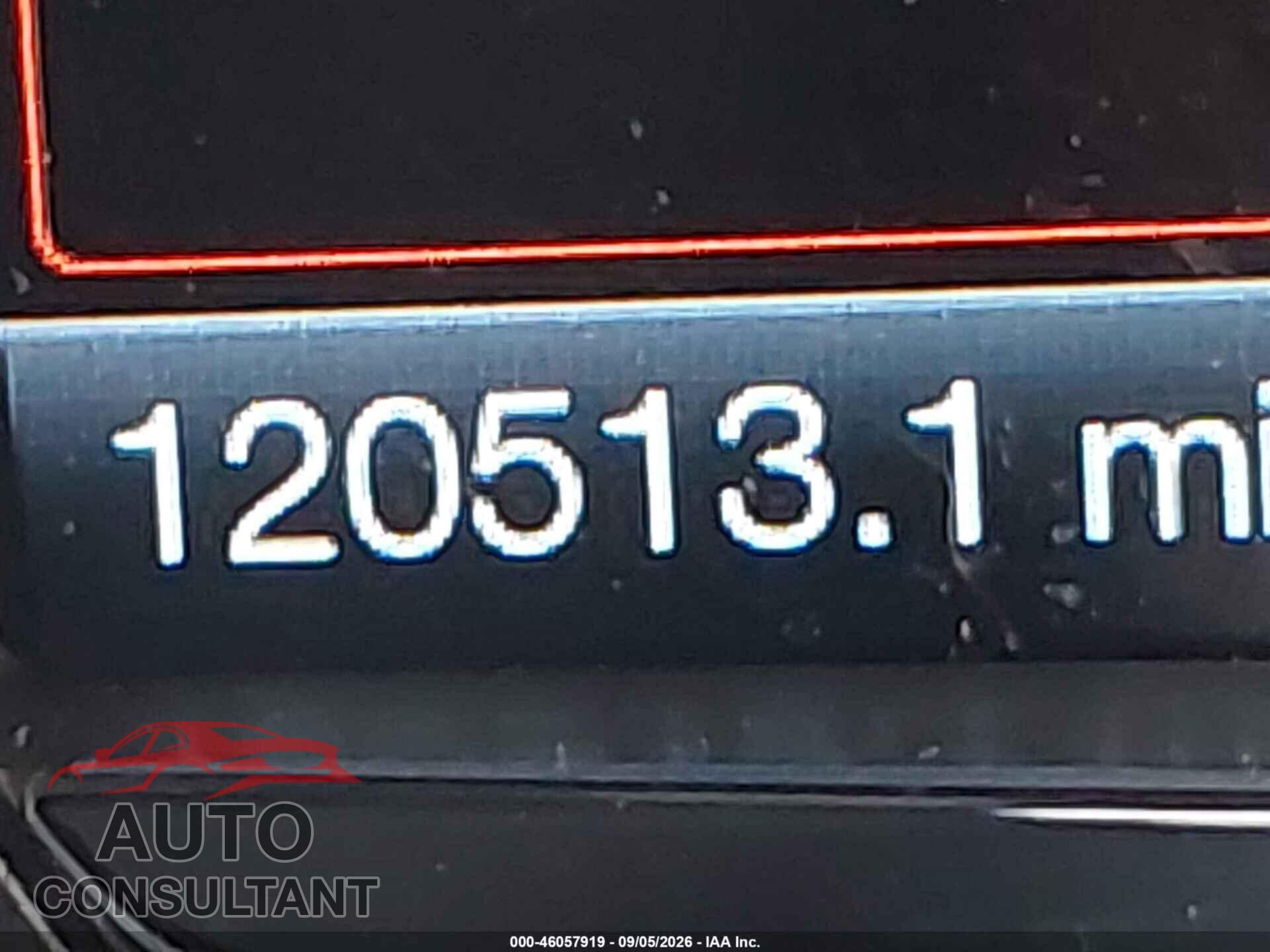 FORD TAURUS 2018 - 1FAHP2F89JG114018