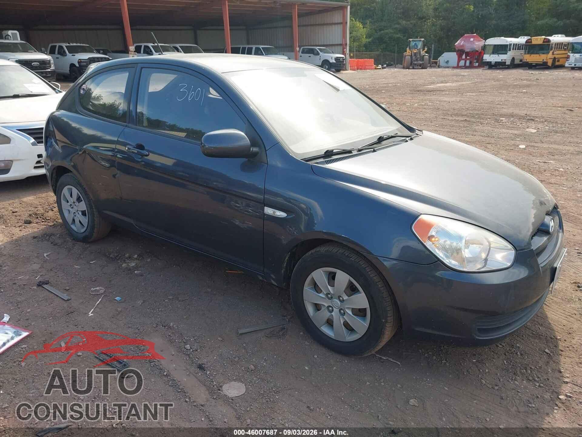 HYUNDAI ACCENT 2010 - KMHCM3AC7AU152861