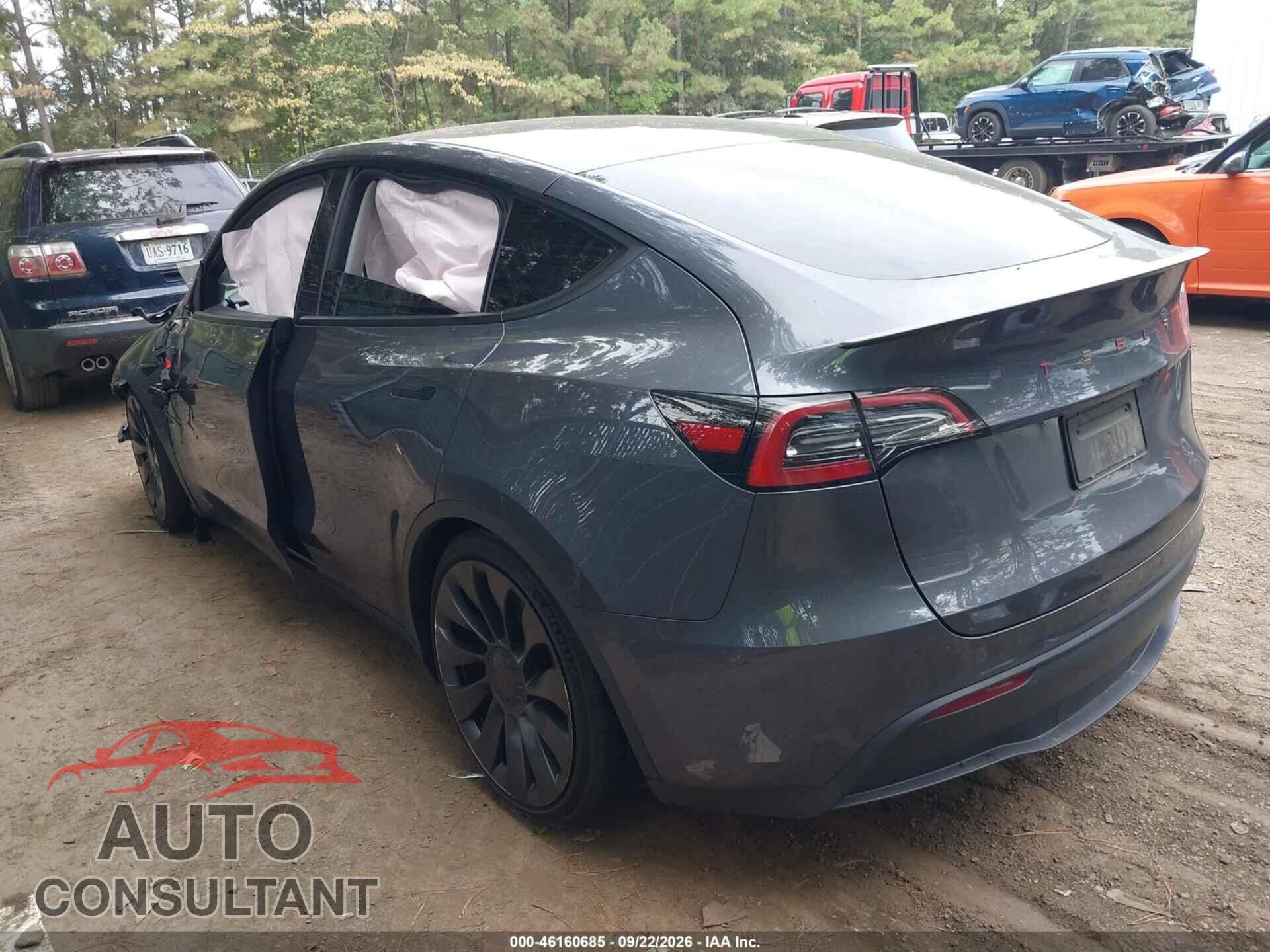 TESLA MODEL Y 2023 - 7SAYGDEF5PF872434