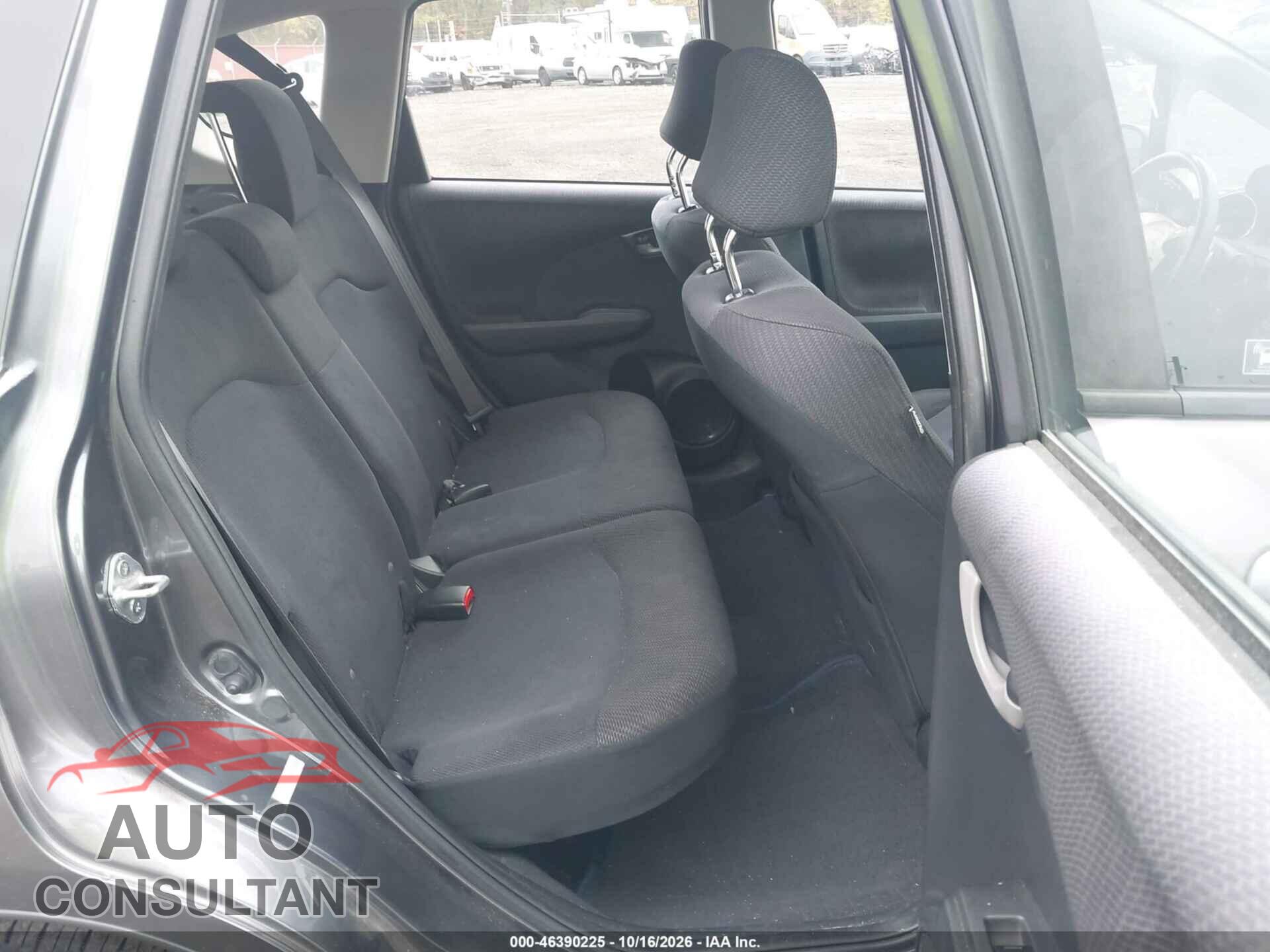 HONDA FIT 2013 - JHMGE8H52DC035155
