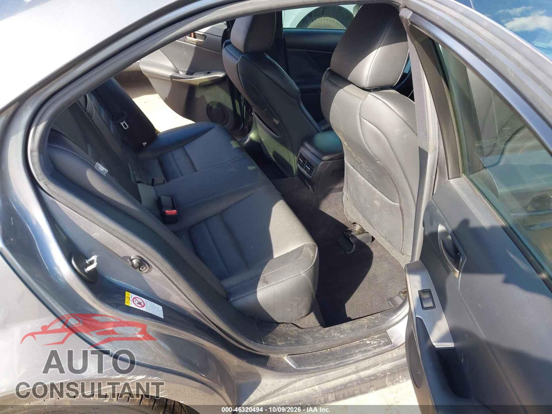 LEXUS IS 300 2018 - JTHBA1D24J5064293