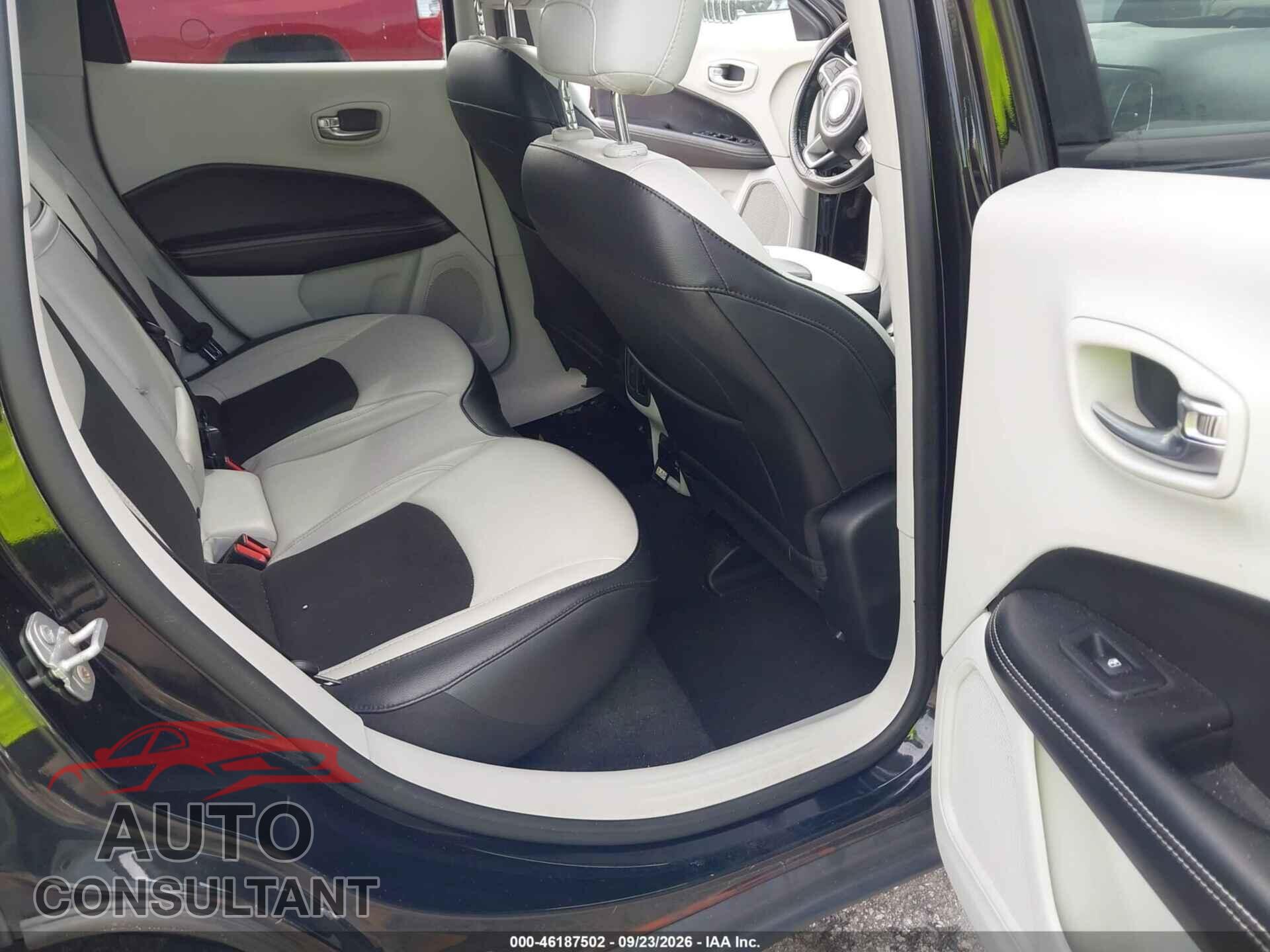JEEP COMPASS 2019 - 3C4NJCBB0KT832379
