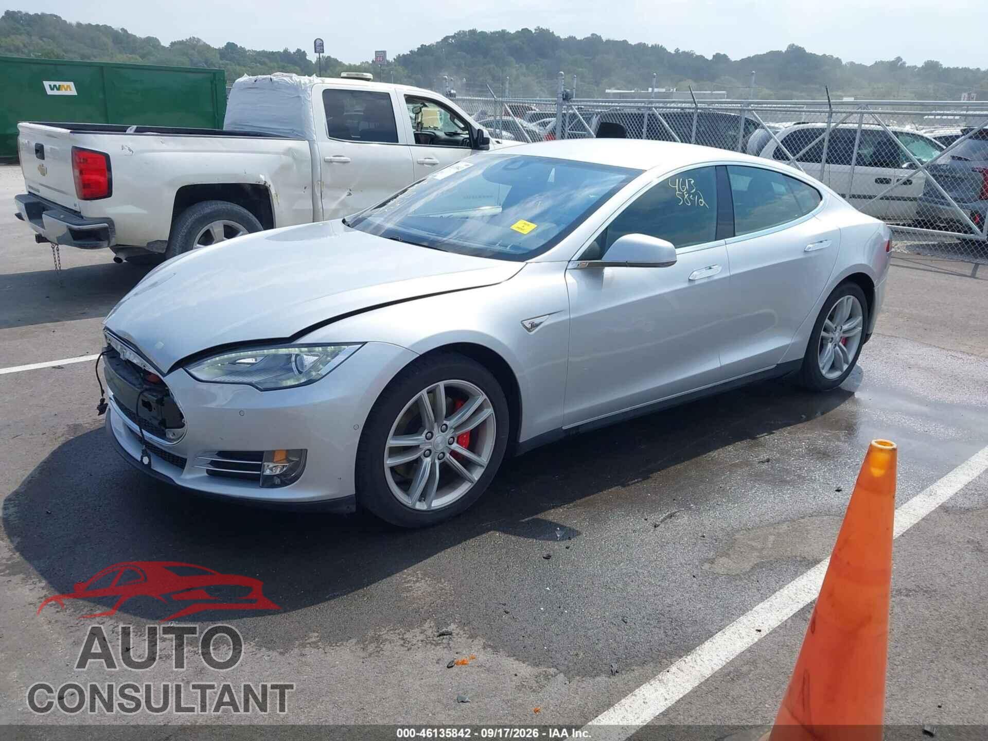 TESLA MODEL S 2015 - 5YJSA1H20FFP77306
