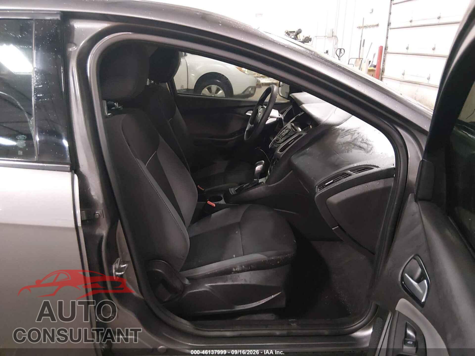 FORD FOCUS 2014 - 1FADP3K2XEL387732