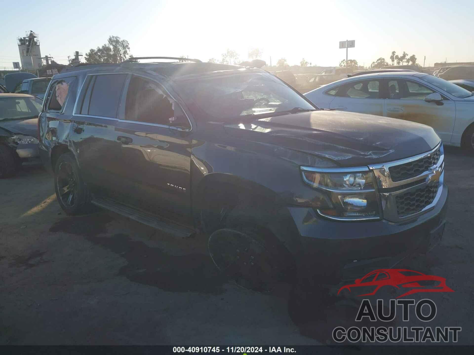 CHEVROLET TAHOE 2017 - 1GNSCAKC5HR315758