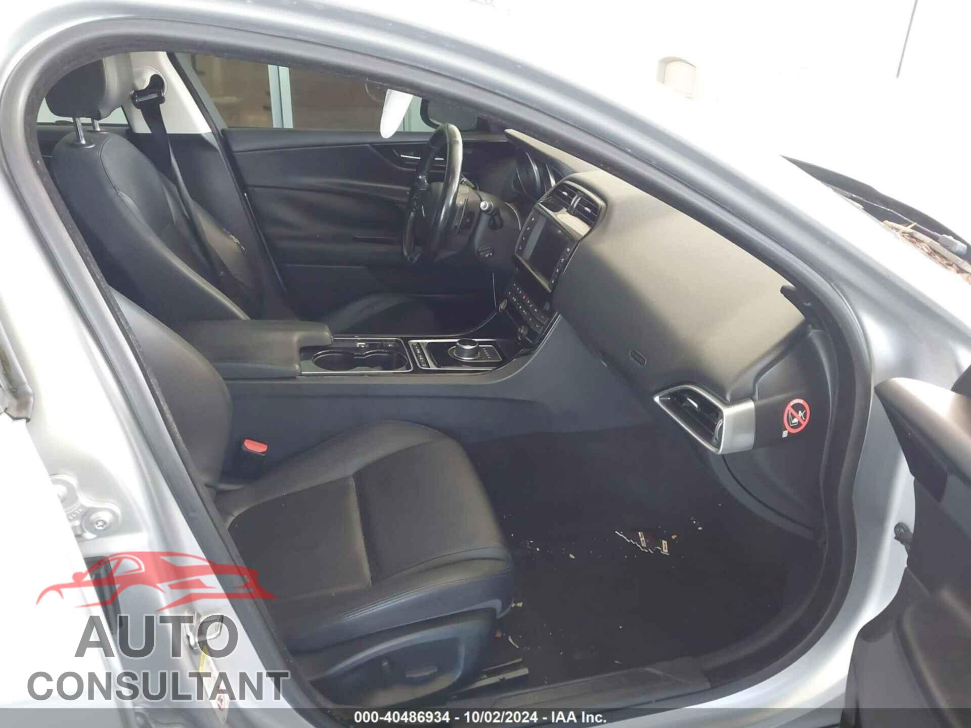 JAGUAR XE 2017 - SAJAD4BG7HA955136