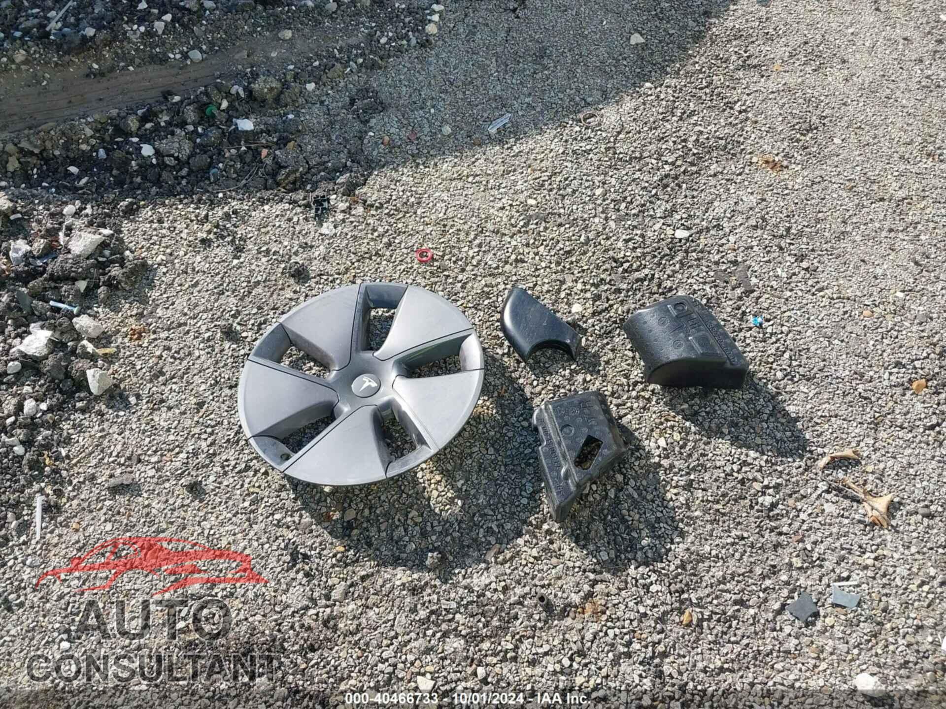 TESLA MODEL 3 2023 - 5YJ3E1EAXPF476953