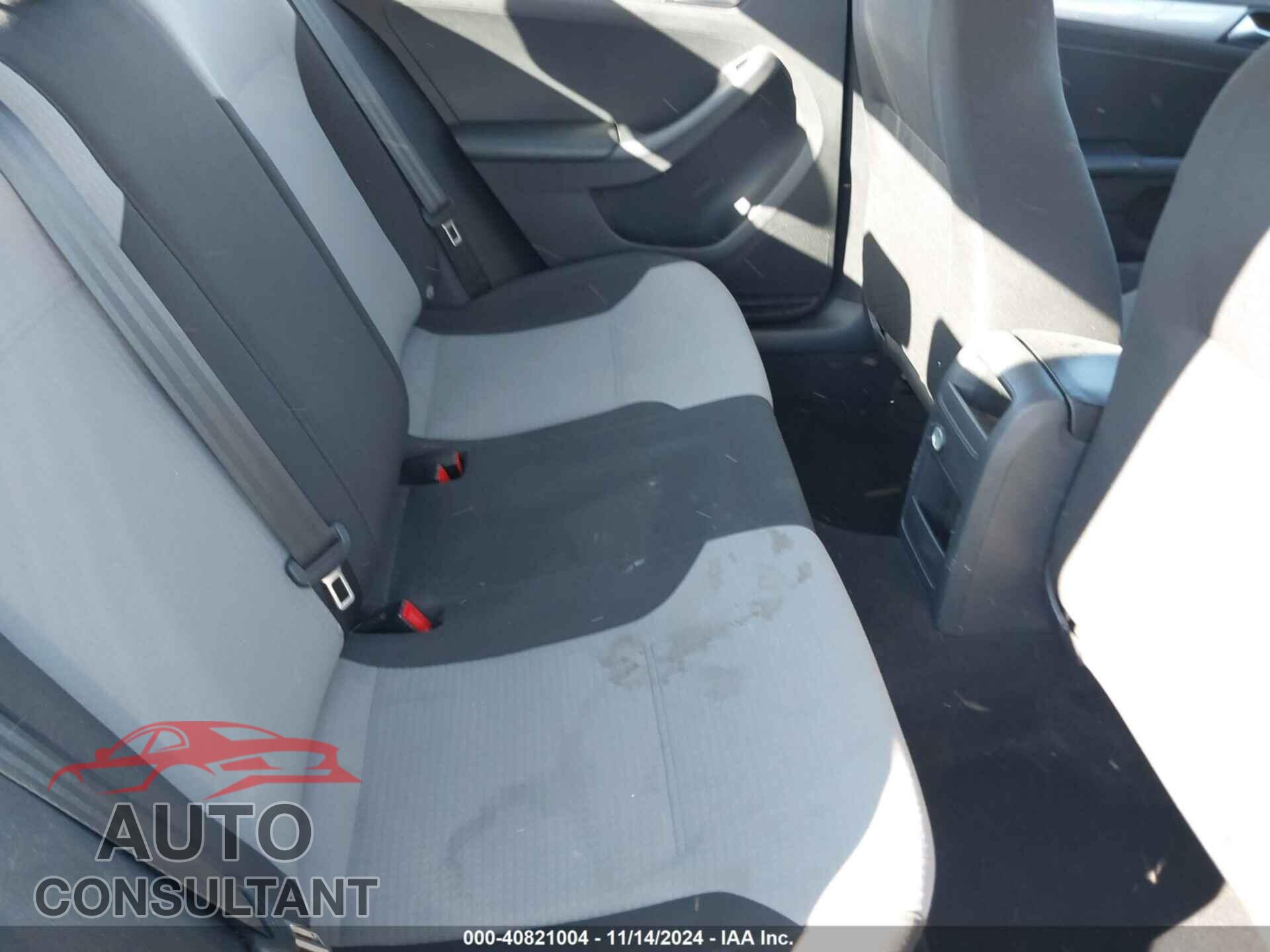 VOLKSWAGEN JETTA 2017 - 3VW2B7AJ9HM251978