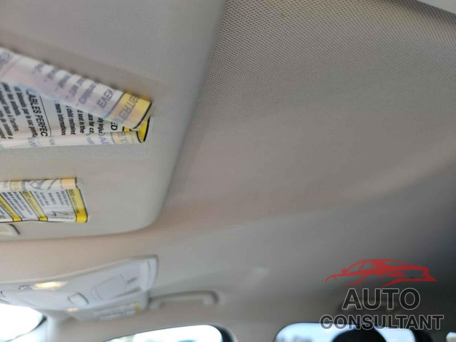 FORD ESCAPE 2016 - 1FMCU0GX2GUC30397