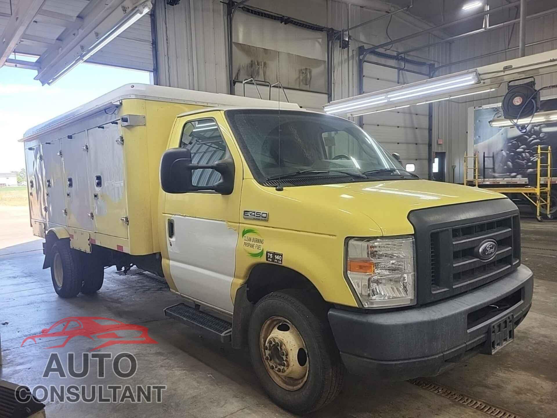 FORD ECONOLINE 2017 - 1FDXE4FS8HDC68620