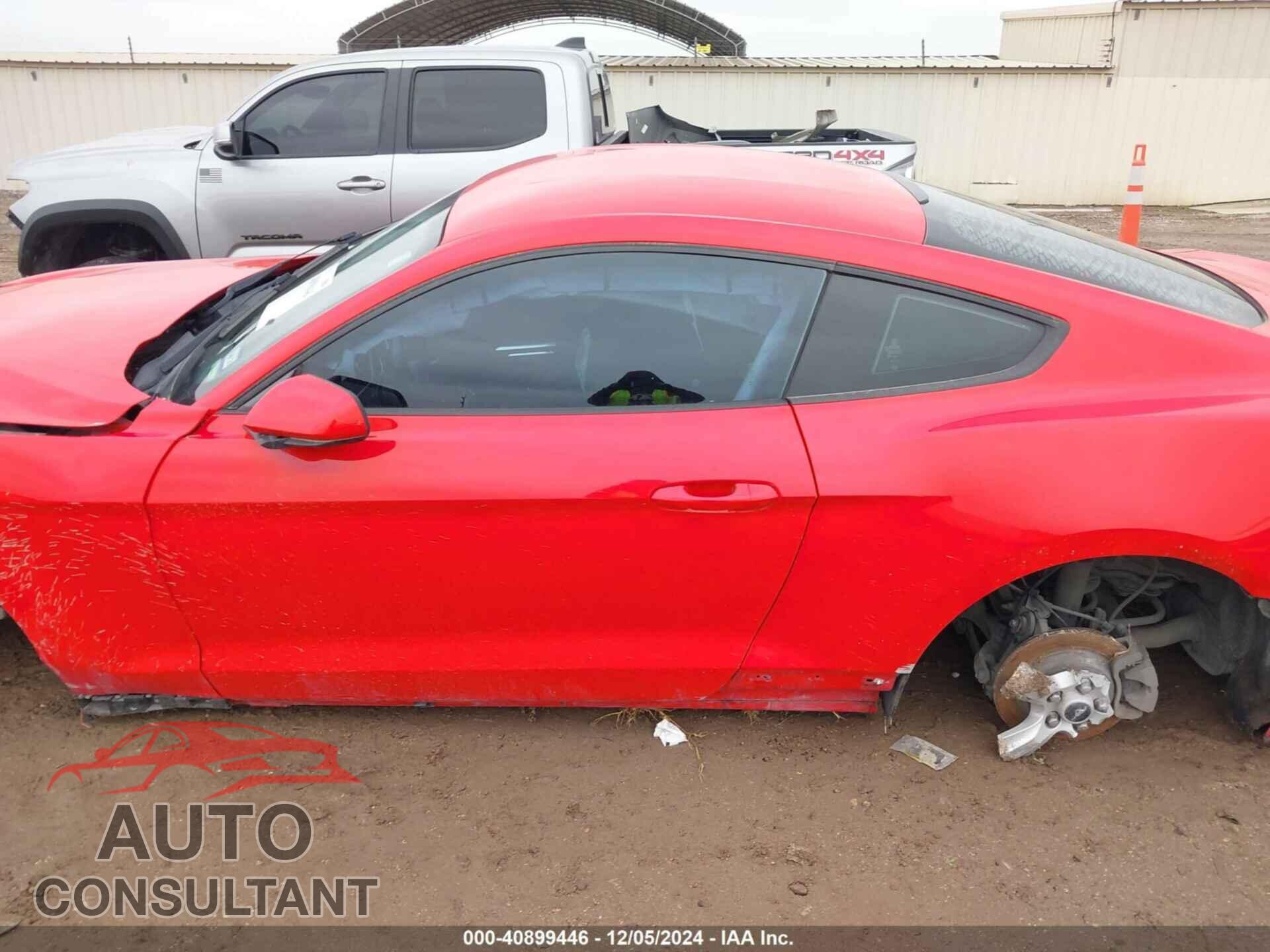FORD MUSTANG 2018 - 1FA6P8TH2J5113903