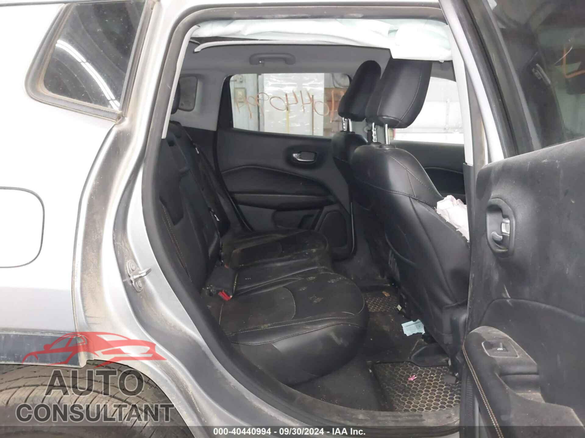 JEEP COMPASS 2019 - 3C4NJDBB8KT849095