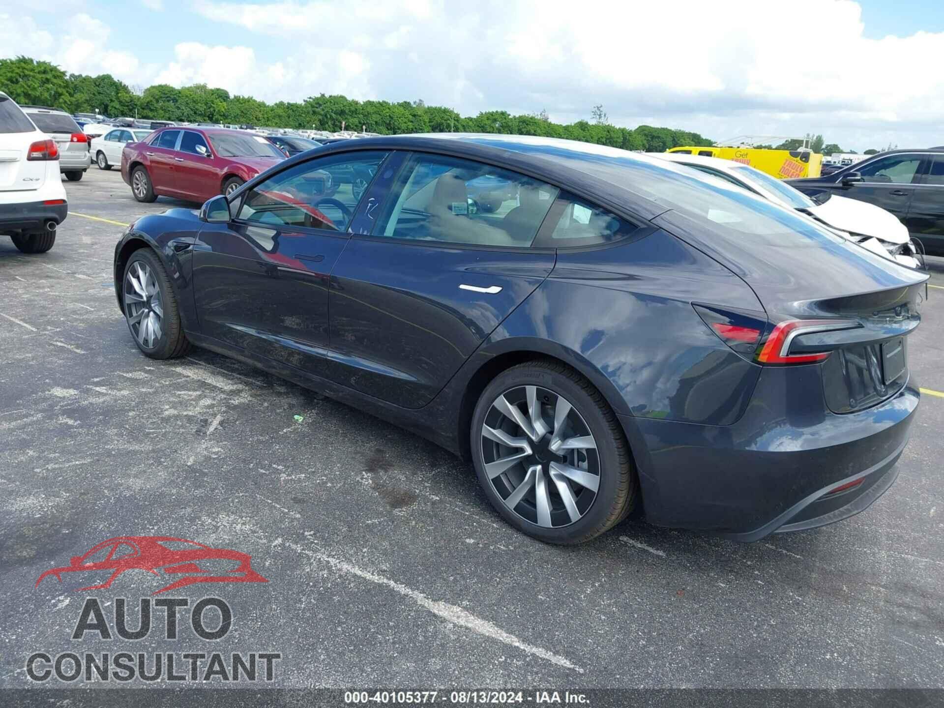 TESLA MODEL 3 2024 - 5YJ3E1EA9RF751571