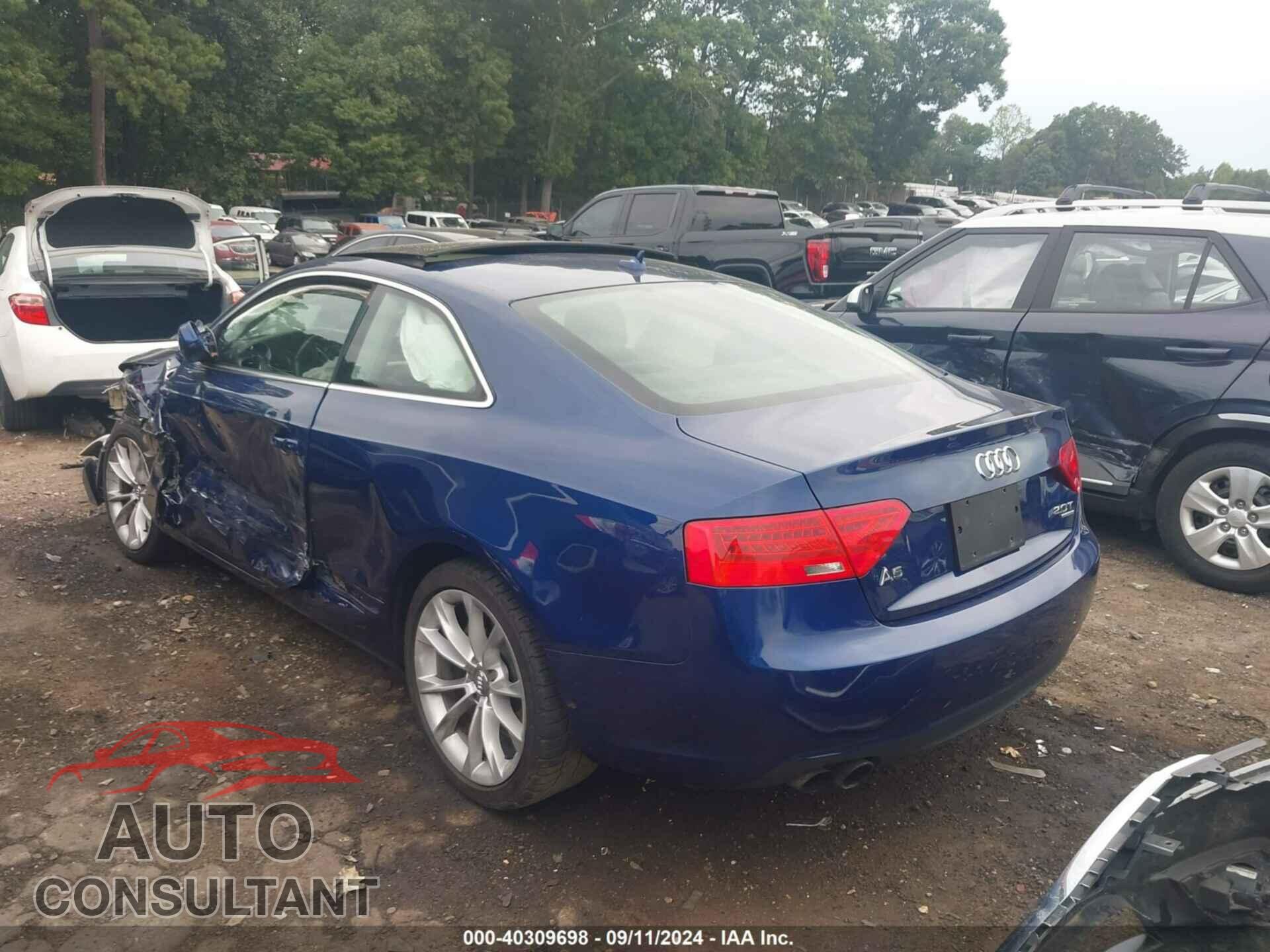 AUDI A5 2013 - WAUCFAFR1DA033335
