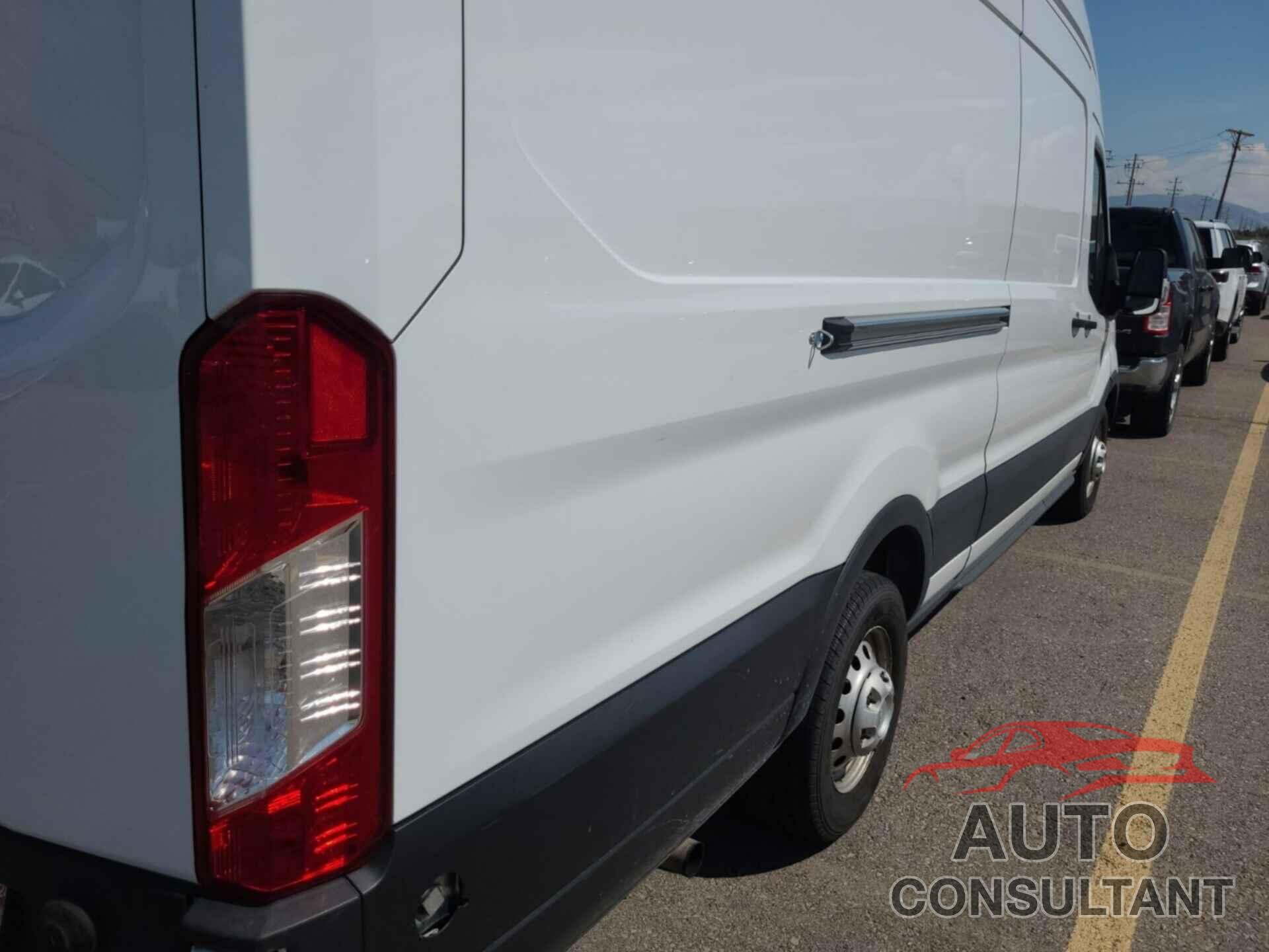 FORD TRANSIT 2020 - 1FTBR3UG5LKB26144