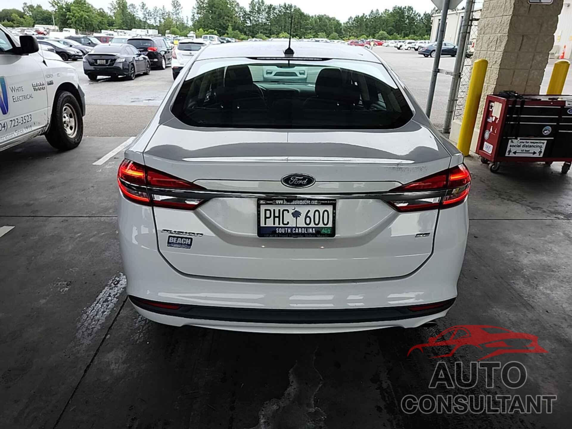 FORD FUSION 2018 - 3FA6P0H76JR178400