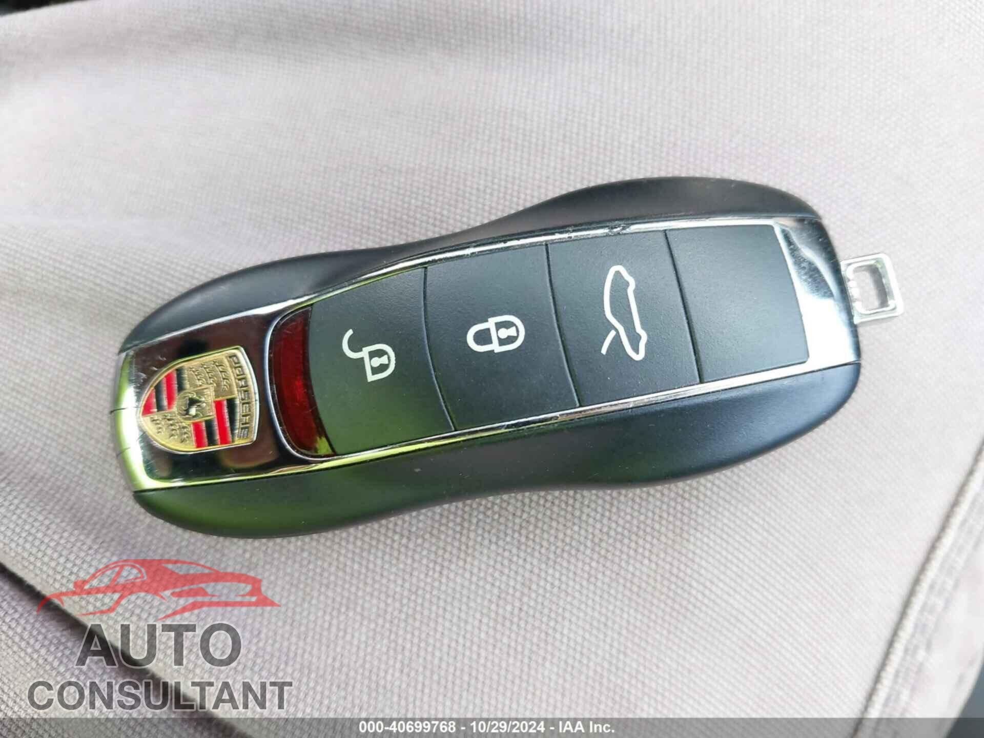 PORSCHE 911 2019 - WP0CA2A93KS129117