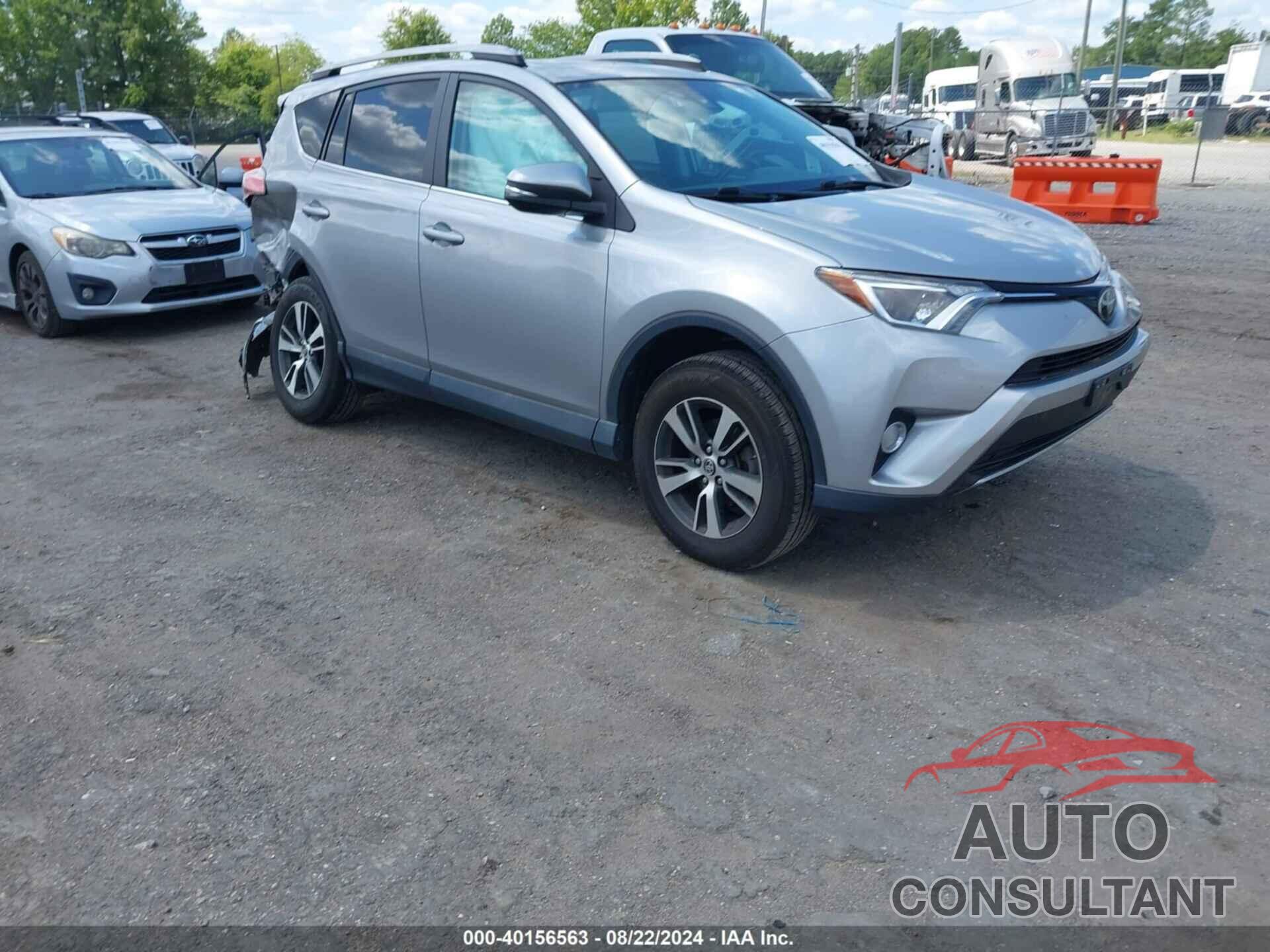 TOYOTA RAV4 2018 - 2T3RFREV4JW802076