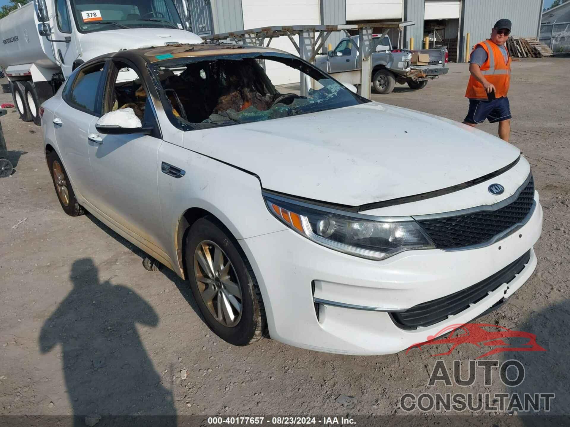 KIA OPTIMA 2018 - 5XXGT4L39JG239498