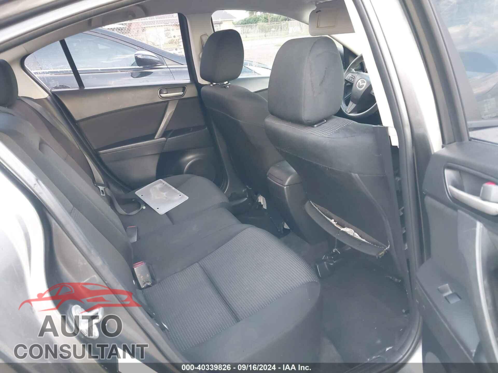 MAZDA MAZDA3 2012 - JM1BL1VF2C1515986