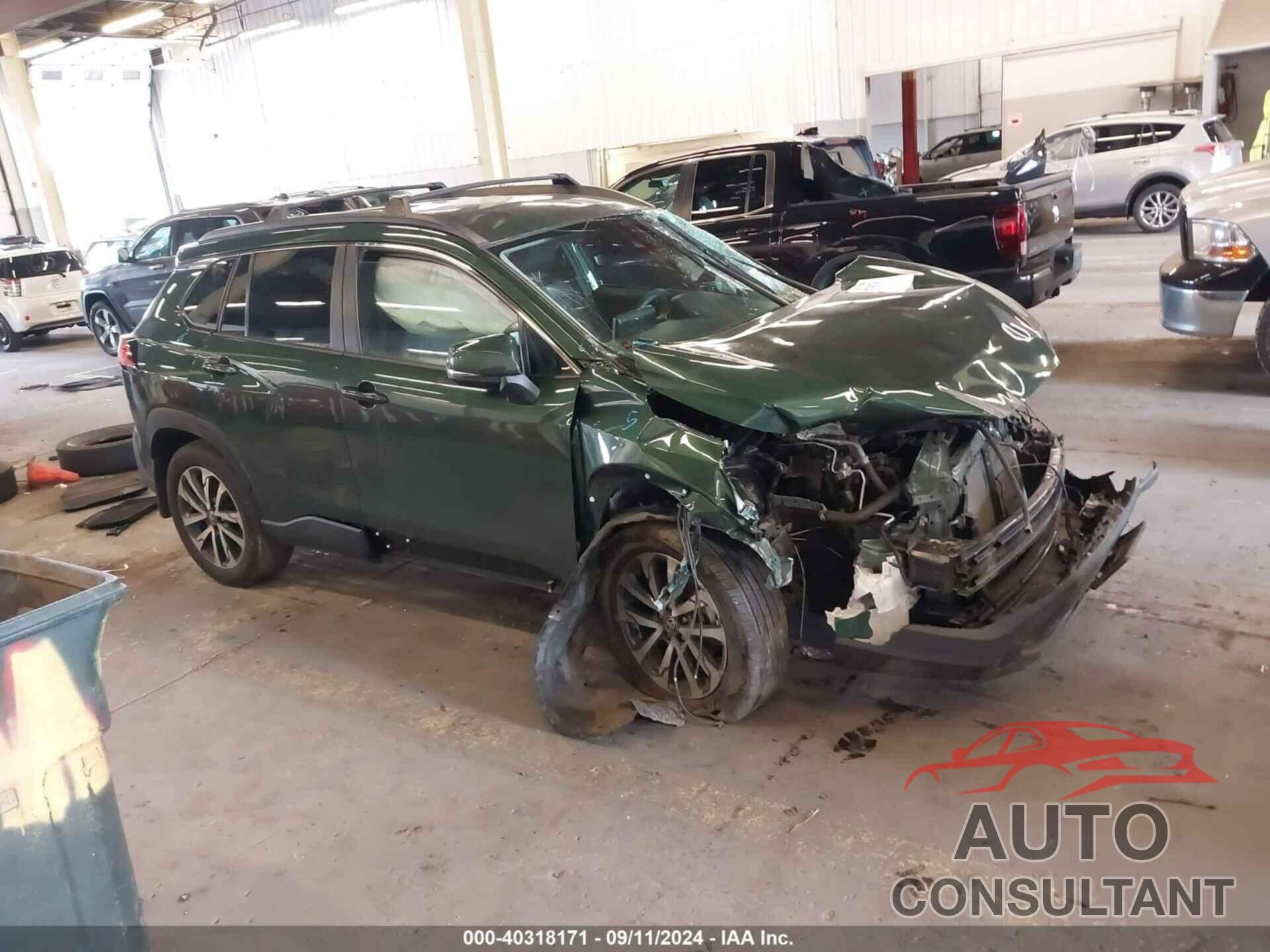 TOYOTA COROLLA CROSS 2022 - 7MUEAABG4NV004050