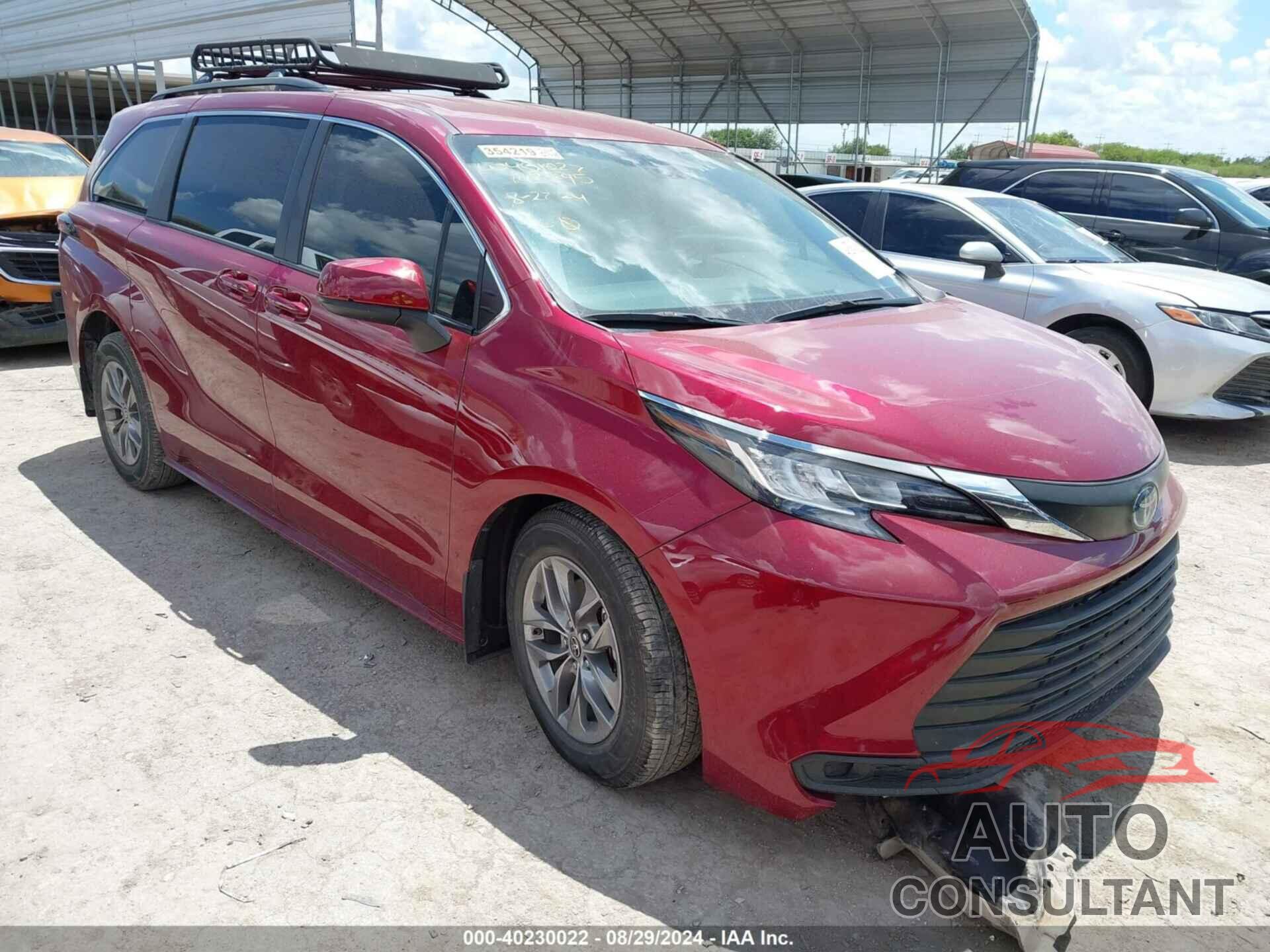 TOYOTA SIENNA 2023 - 5TDKRKEC0PS143695