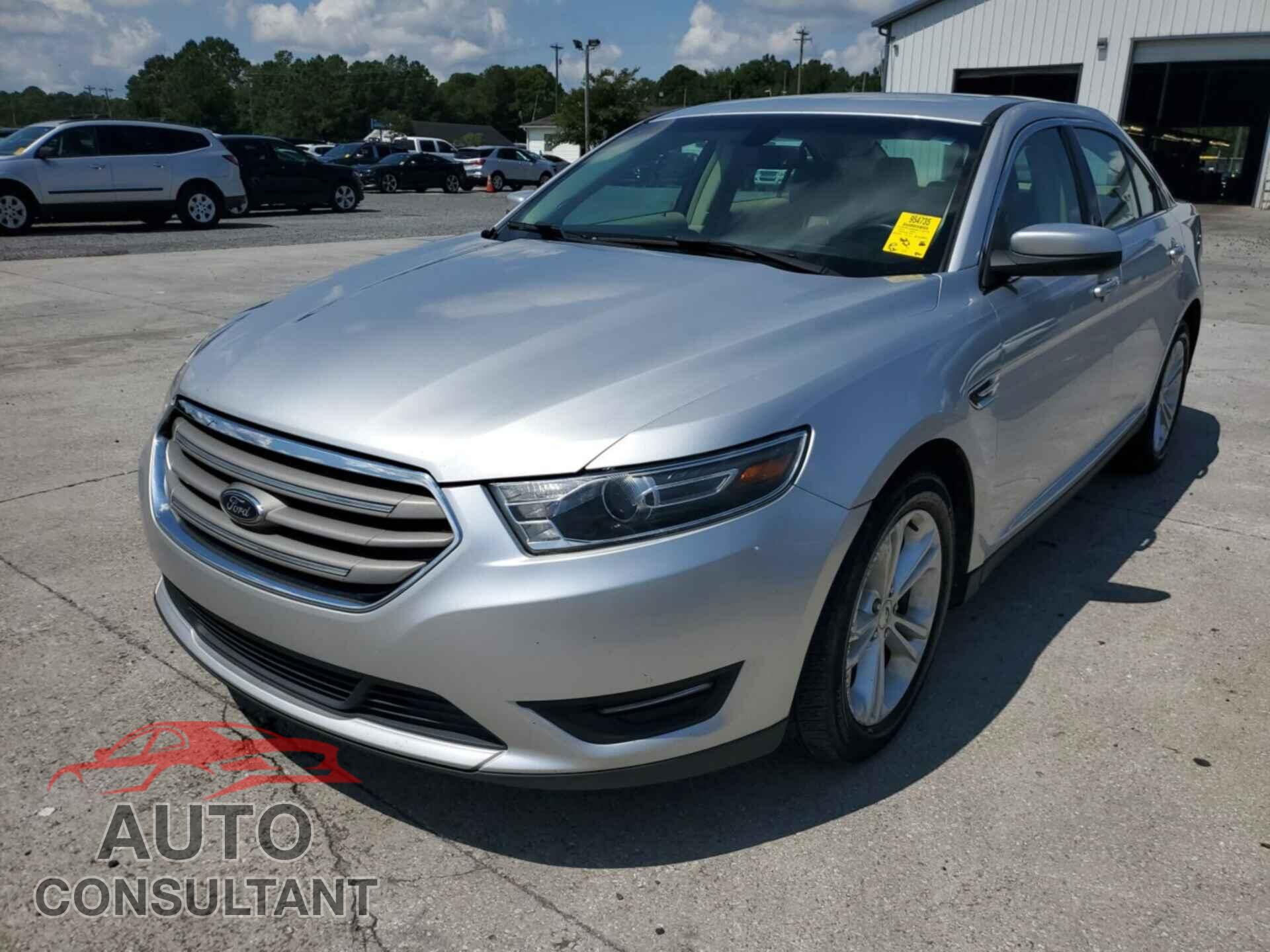 FORD TAURUS 2017 - 1FAHP2E80HG113710