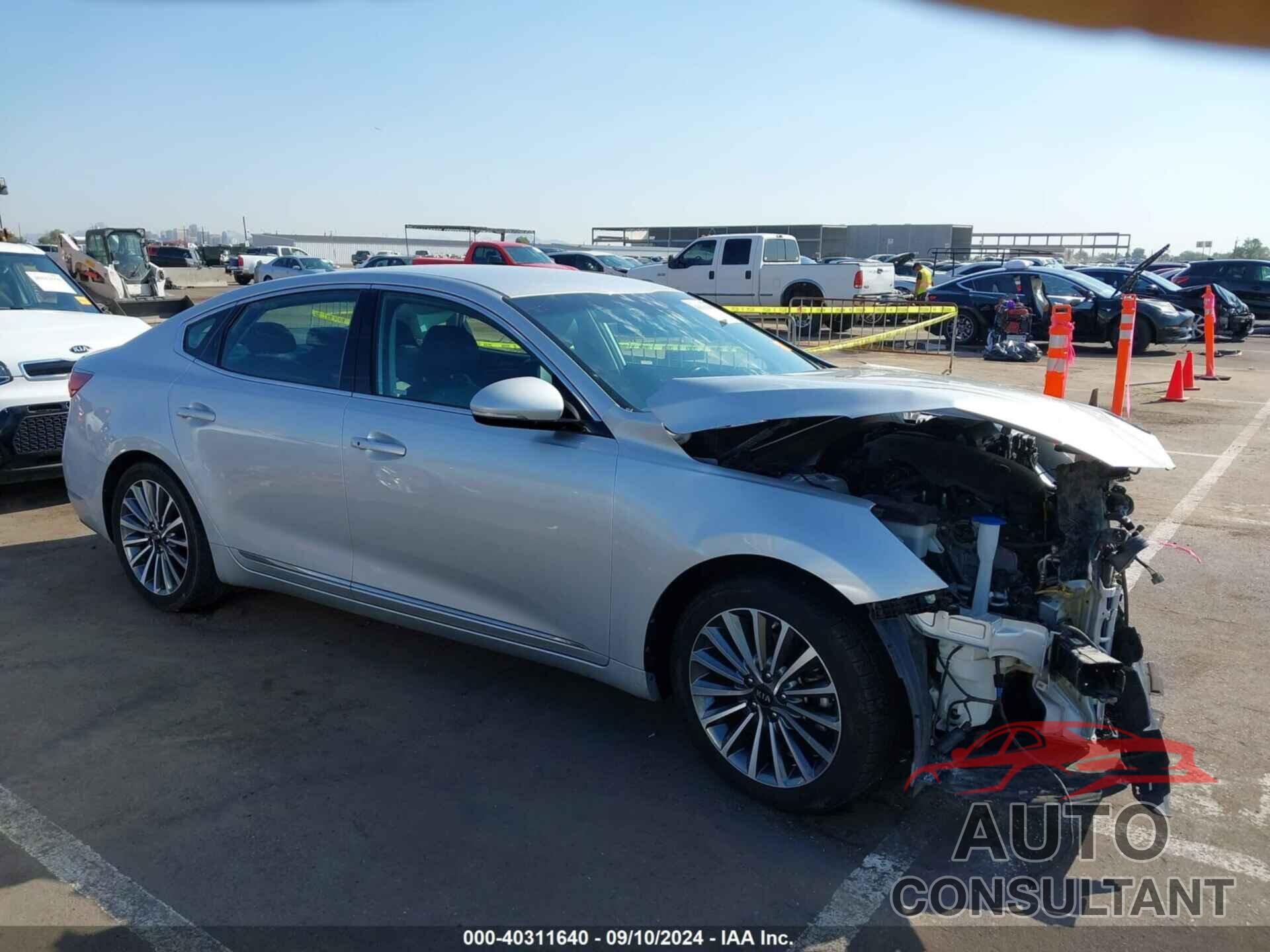 KIA CADENZA 2018 - KNALB4J18J5100645