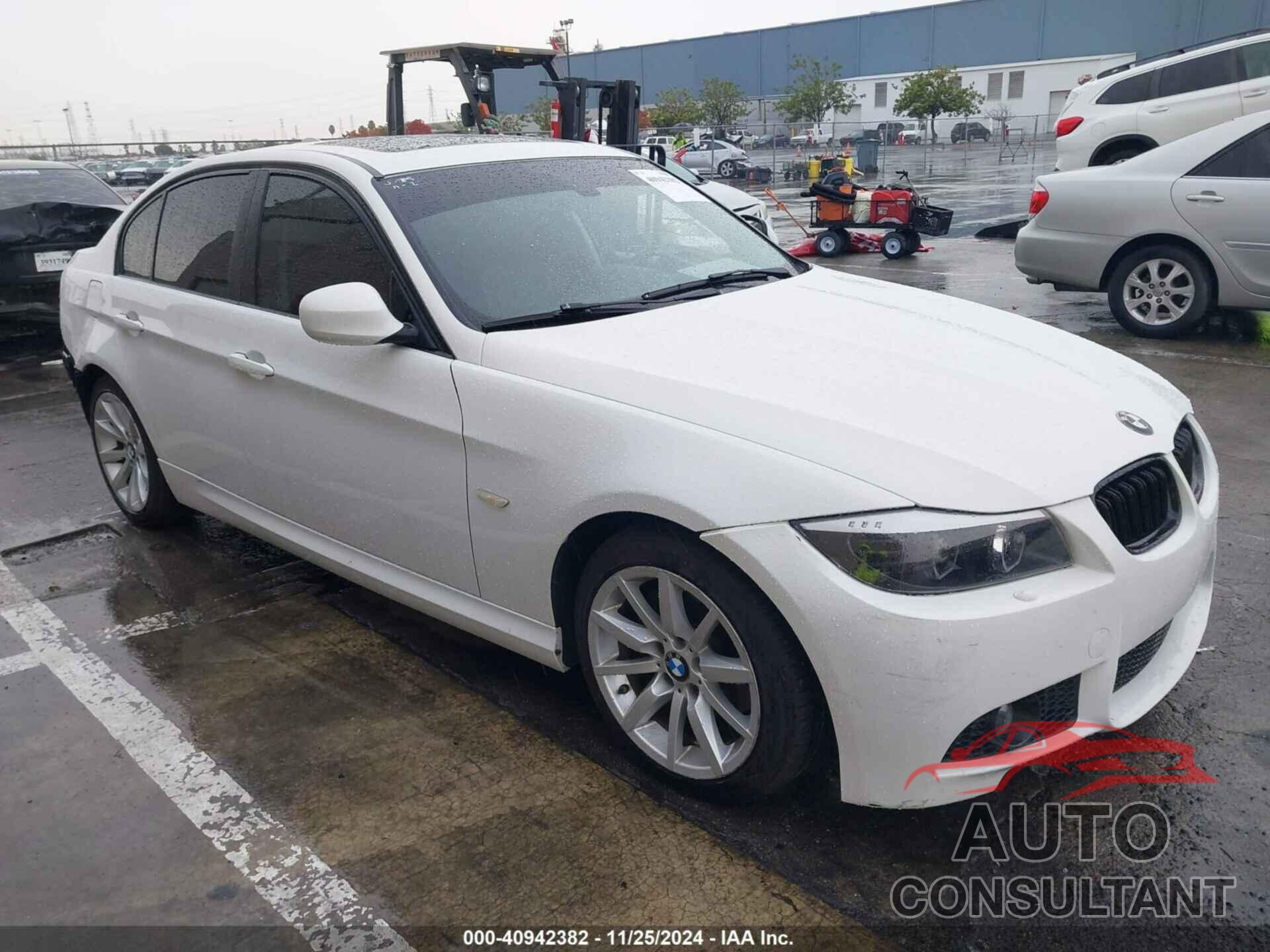 BMW 328I 2011 - WBAPH5G59BNM77826