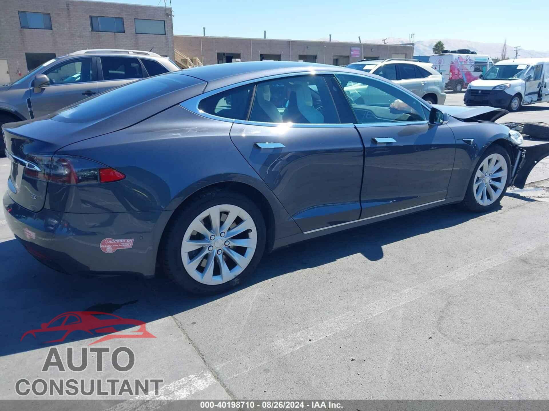 TESLA MODEL S 2017 - 5YJSA1E14HF179248