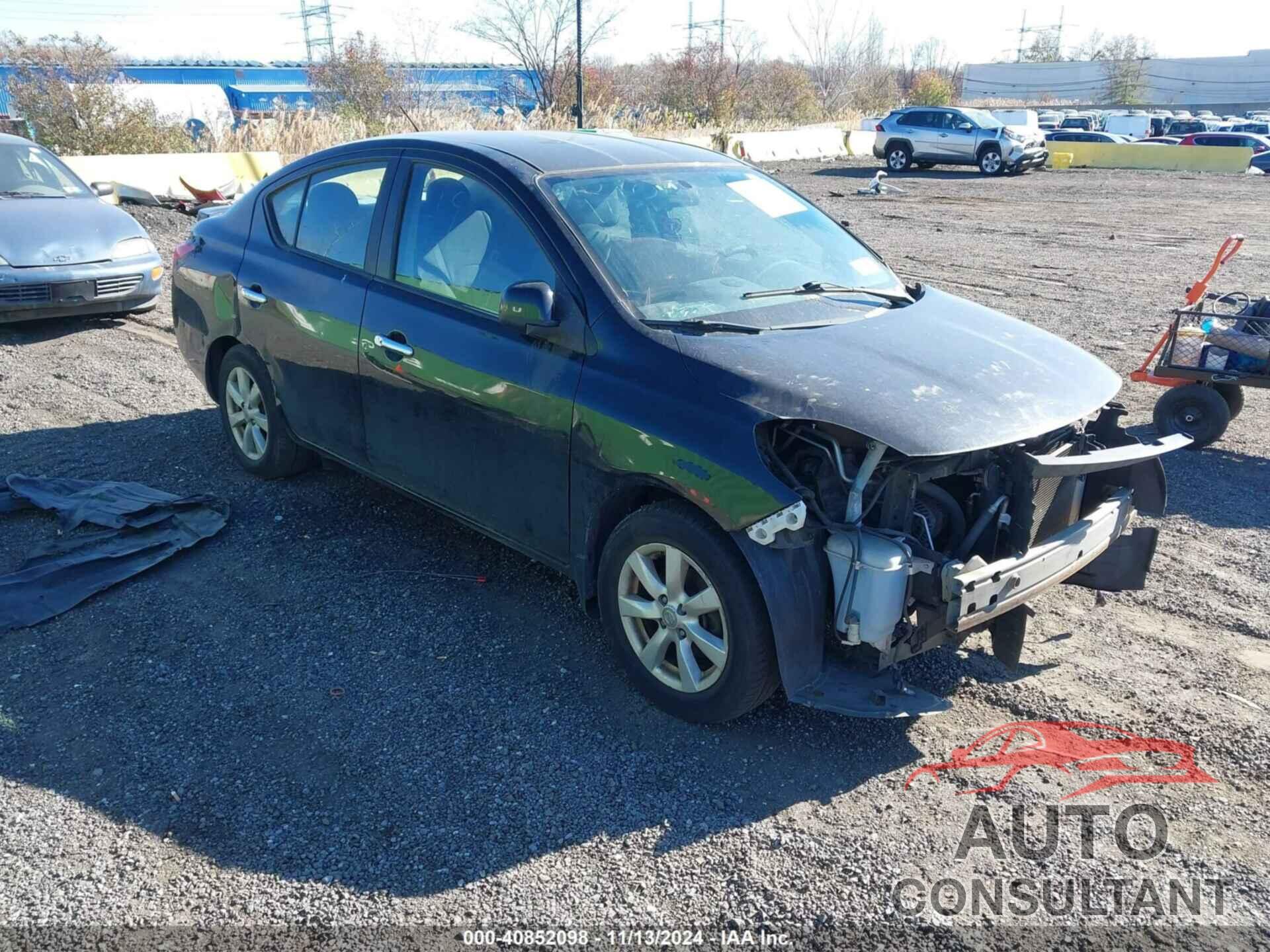 NISSAN VERSA 2013 - 3N1CN7AP1DL820117